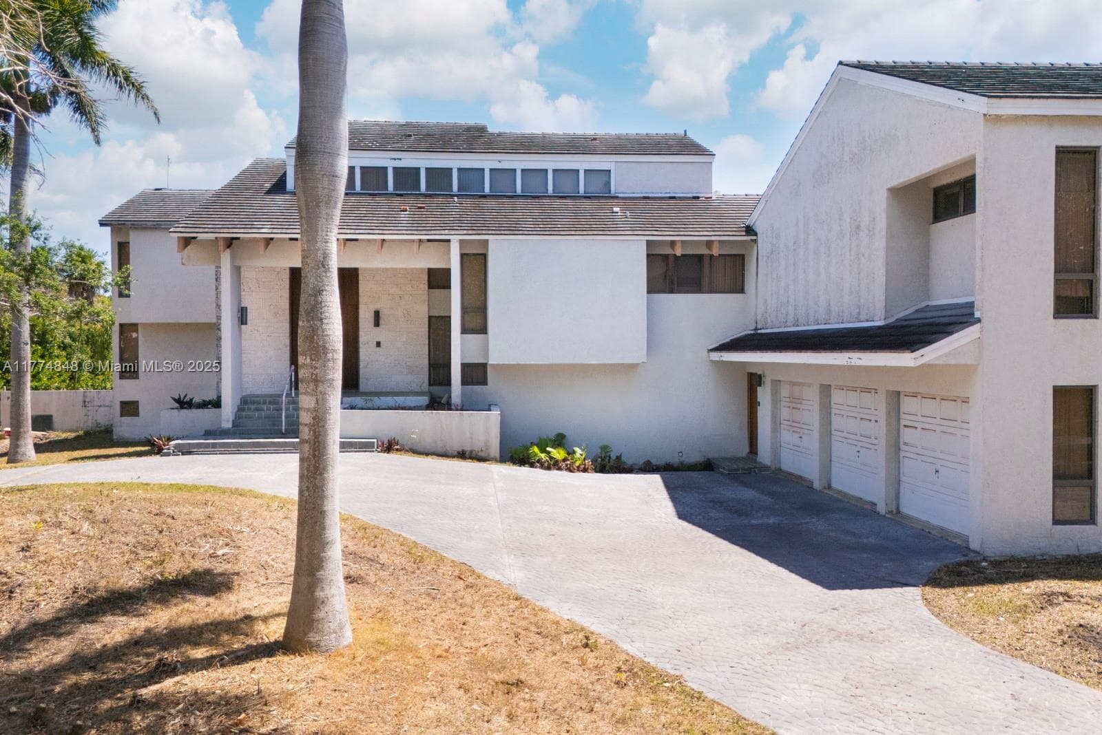 30 Leucadendra Dr, Coral Gables FL 33156 — 9