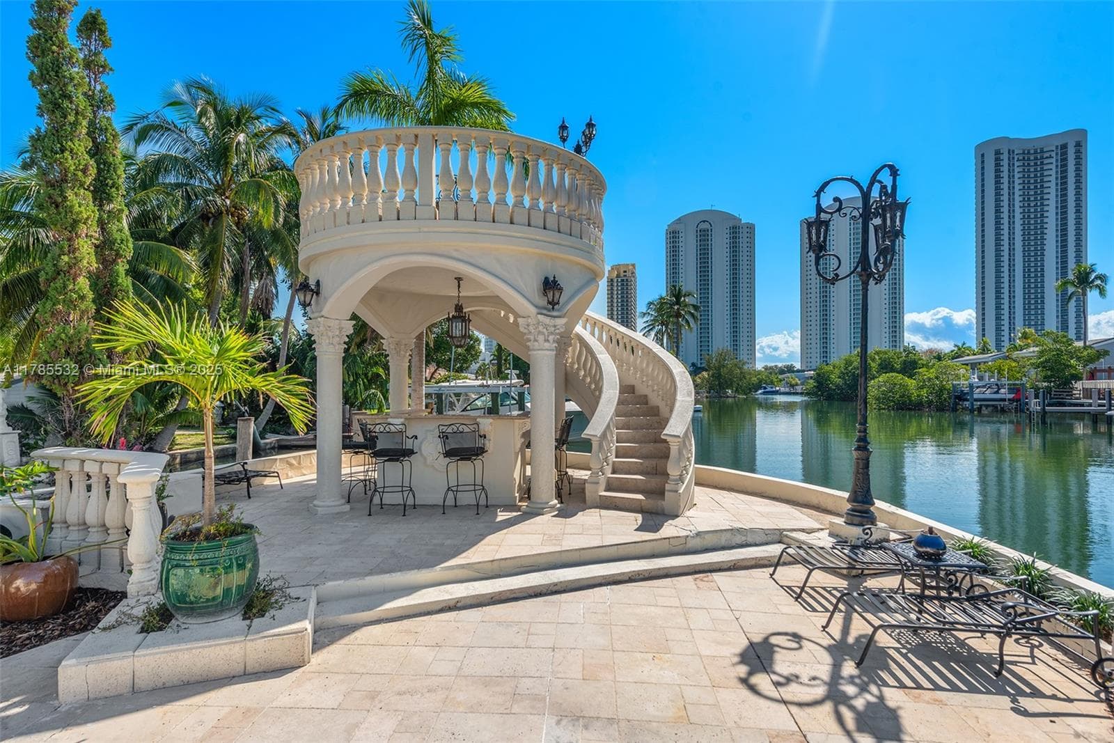 270 Atlantic Ave, Sunny Isles Beach FL 33160 — 77