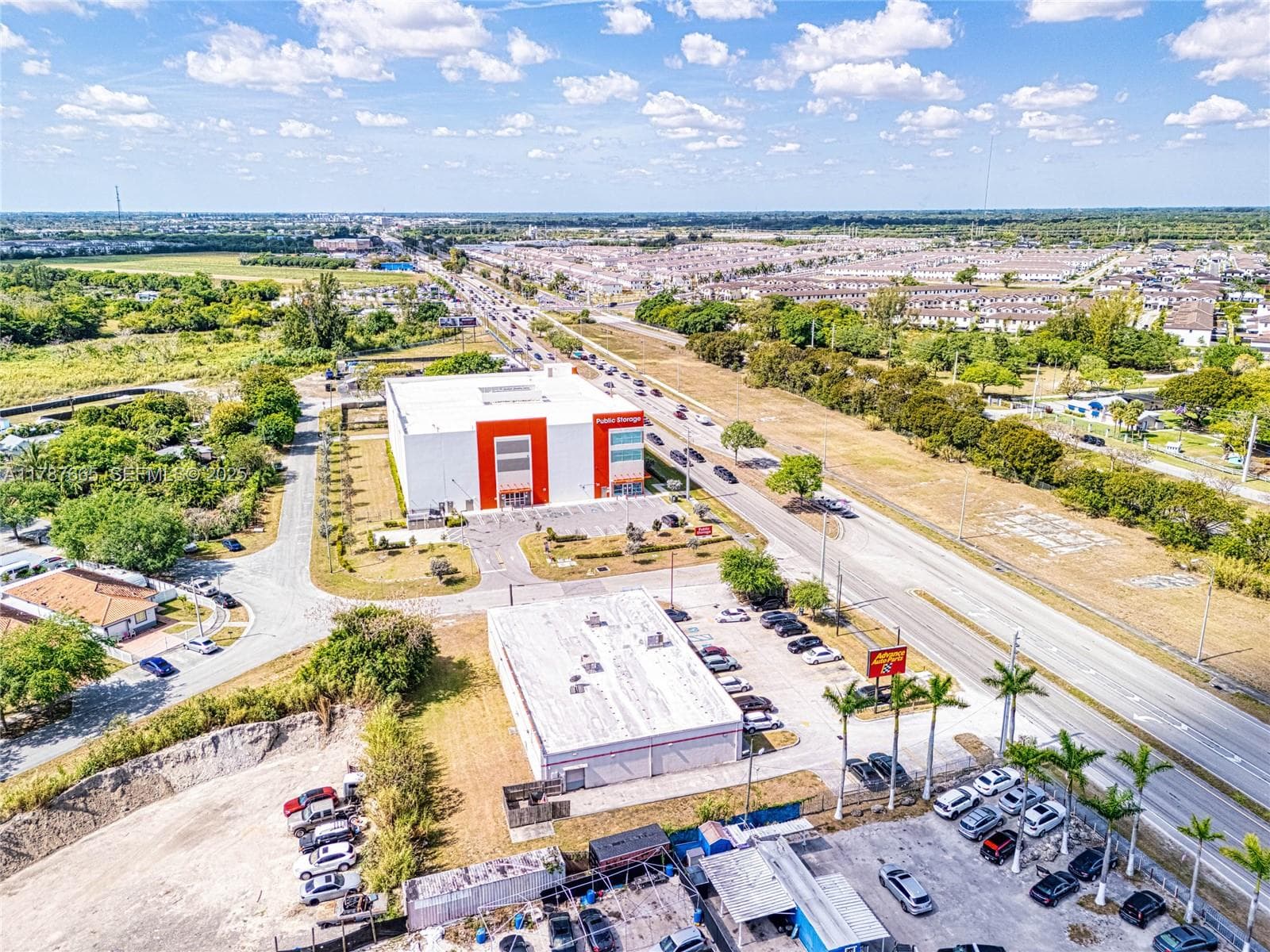 22825 S Dixie Hwy, Miami FL 33170 — 32