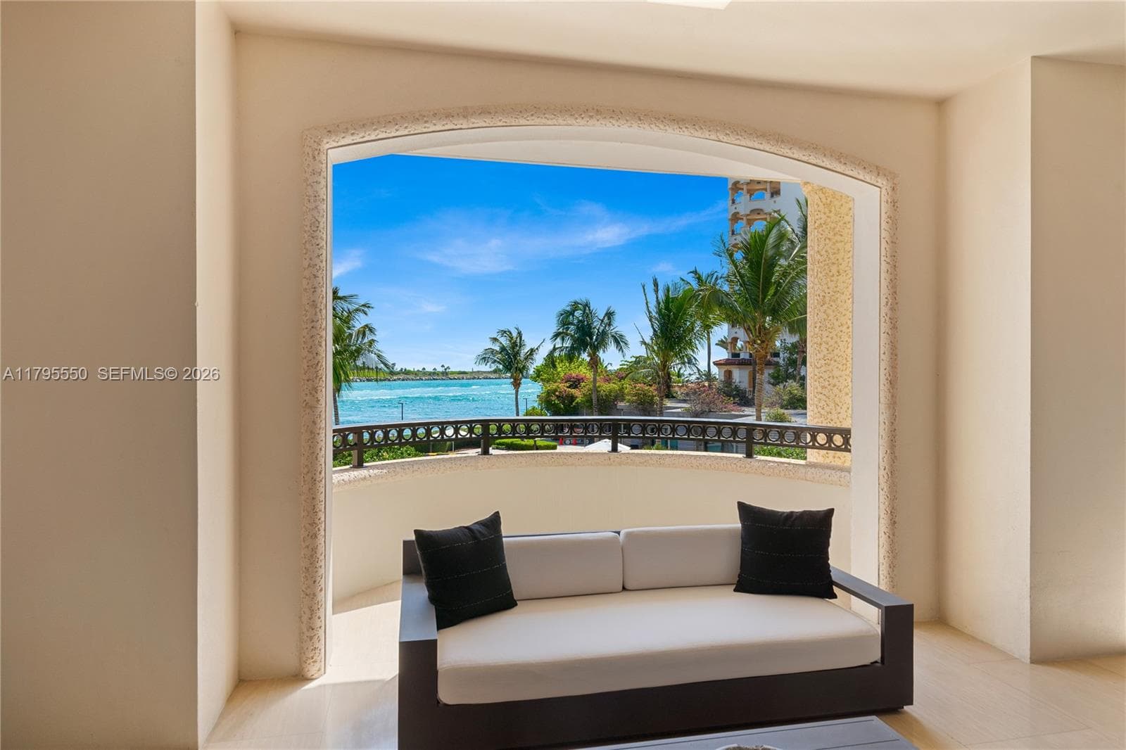 7025 Fisher Island Dr # 7025, Miami Beach FL 33109 — 44