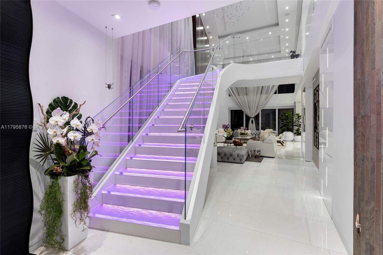 441 N Hibiscus Dr, Miami Beach FL 33139 — 16
