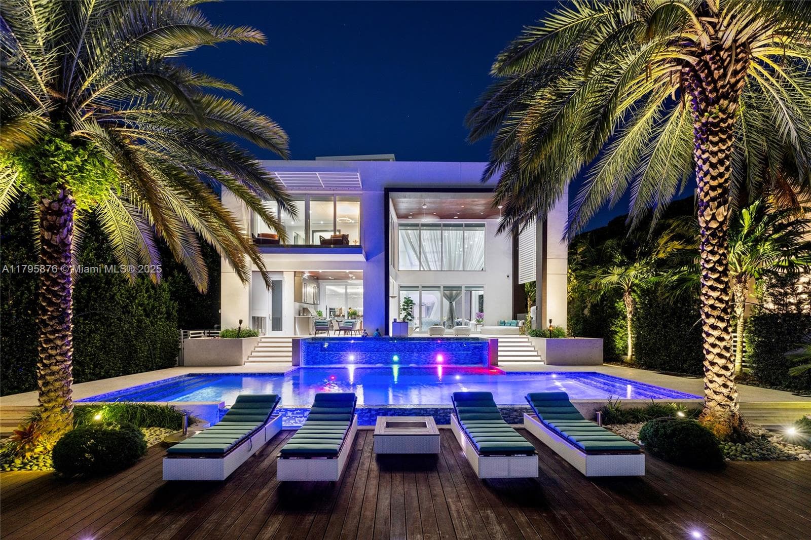 441 N Hibiscus Dr, Miami Beach FL 33139 — 7