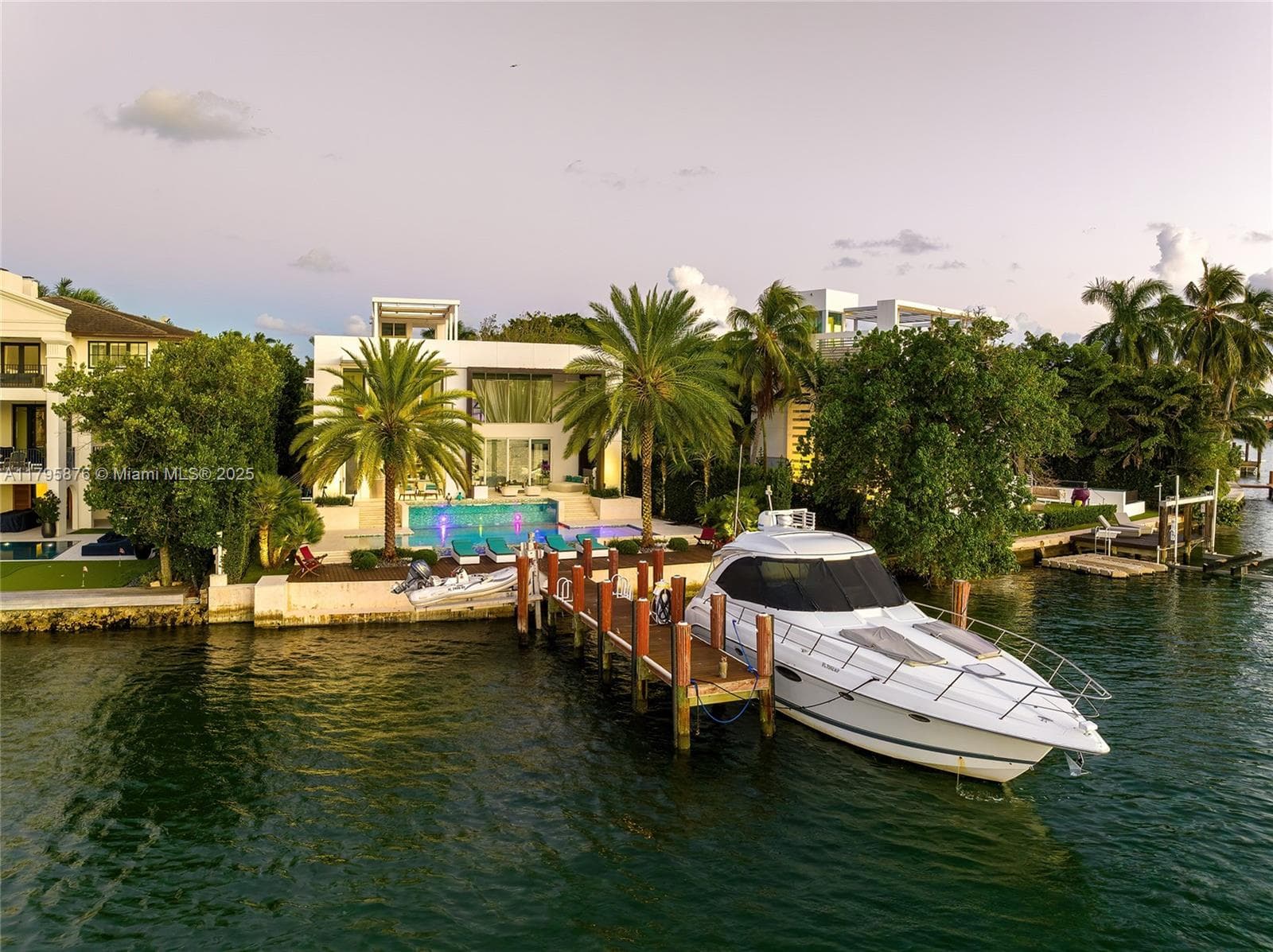 441 N Hibiscus Dr, Miami Beach FL 33139 — 81