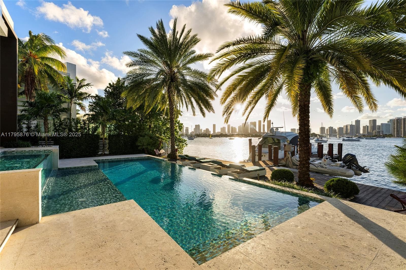 441 N Hibiscus Dr, Miami Beach FL 33139 — 61
