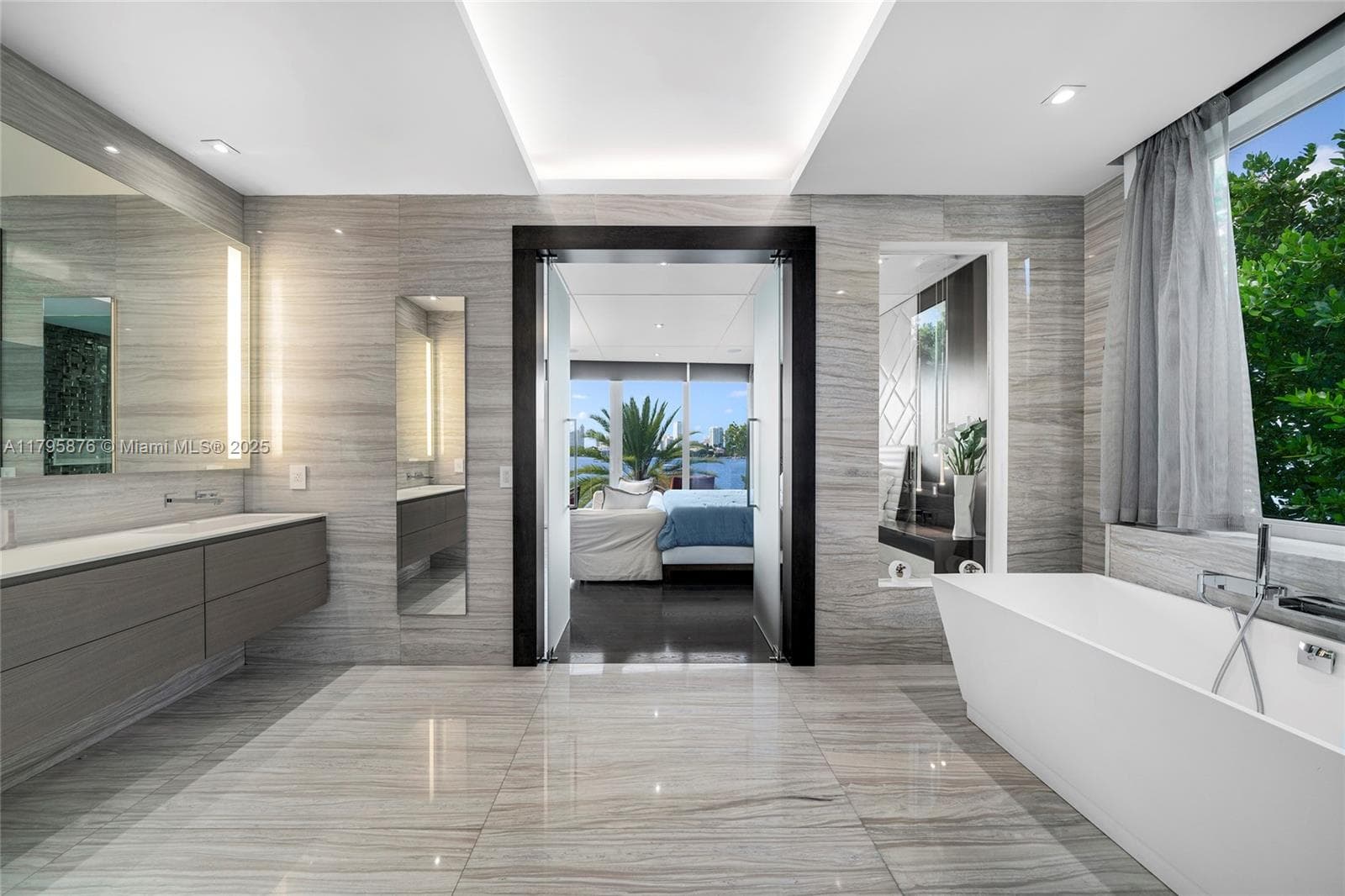 441 N Hibiscus Dr, Miami Beach FL 33139 — 45