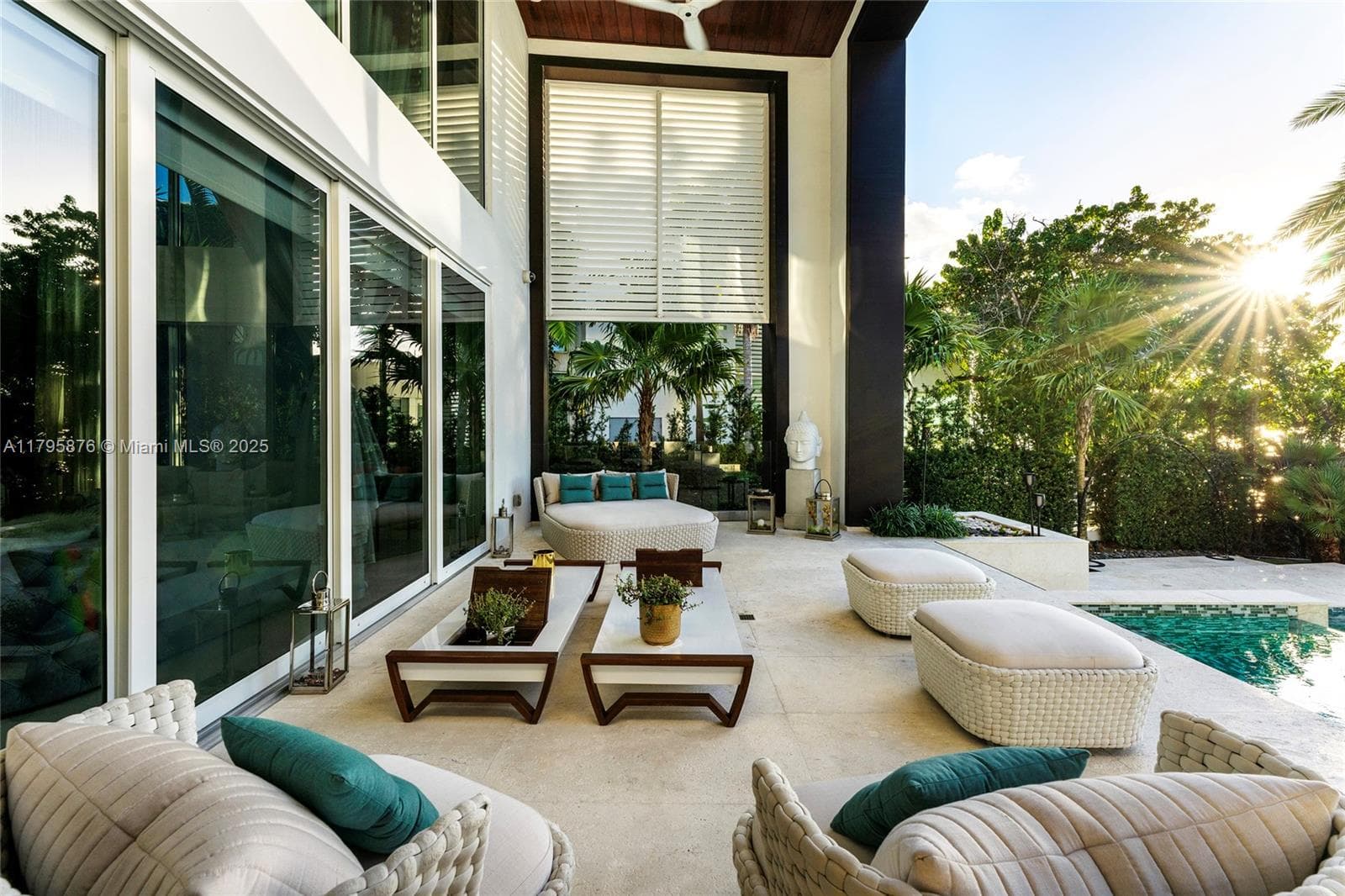 441 N Hibiscus Dr, Miami Beach FL 33139 — 55
