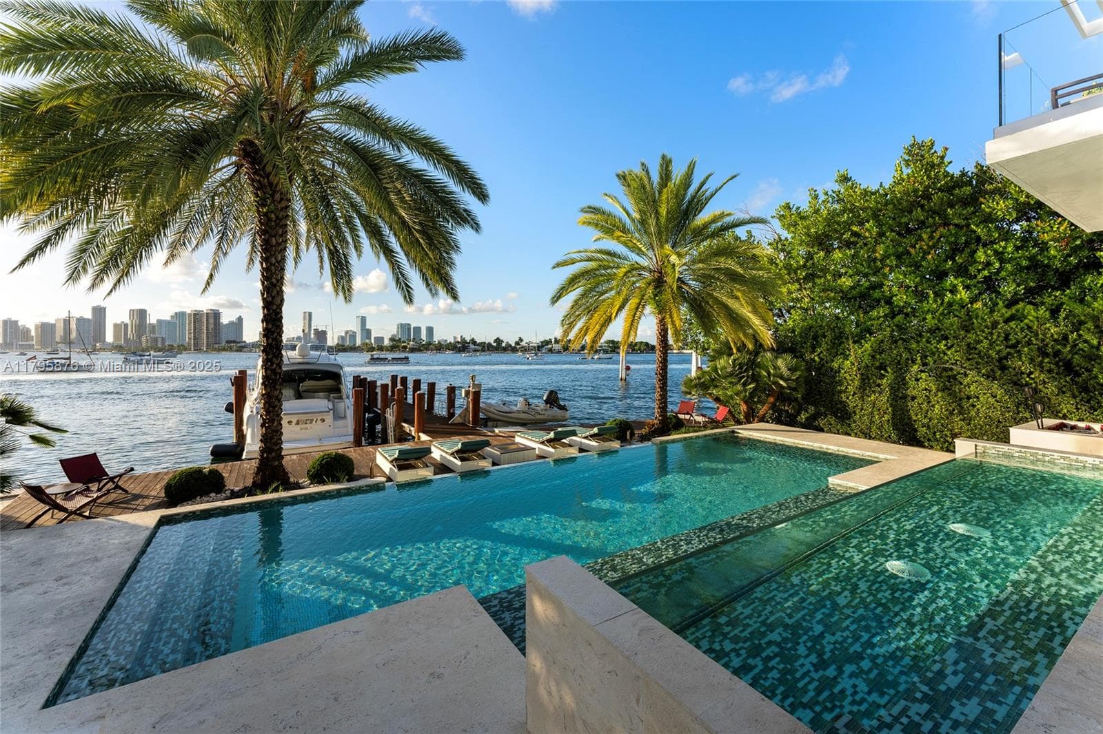 441 N Hibiscus Dr, Miami Beach FL 33139 — 58