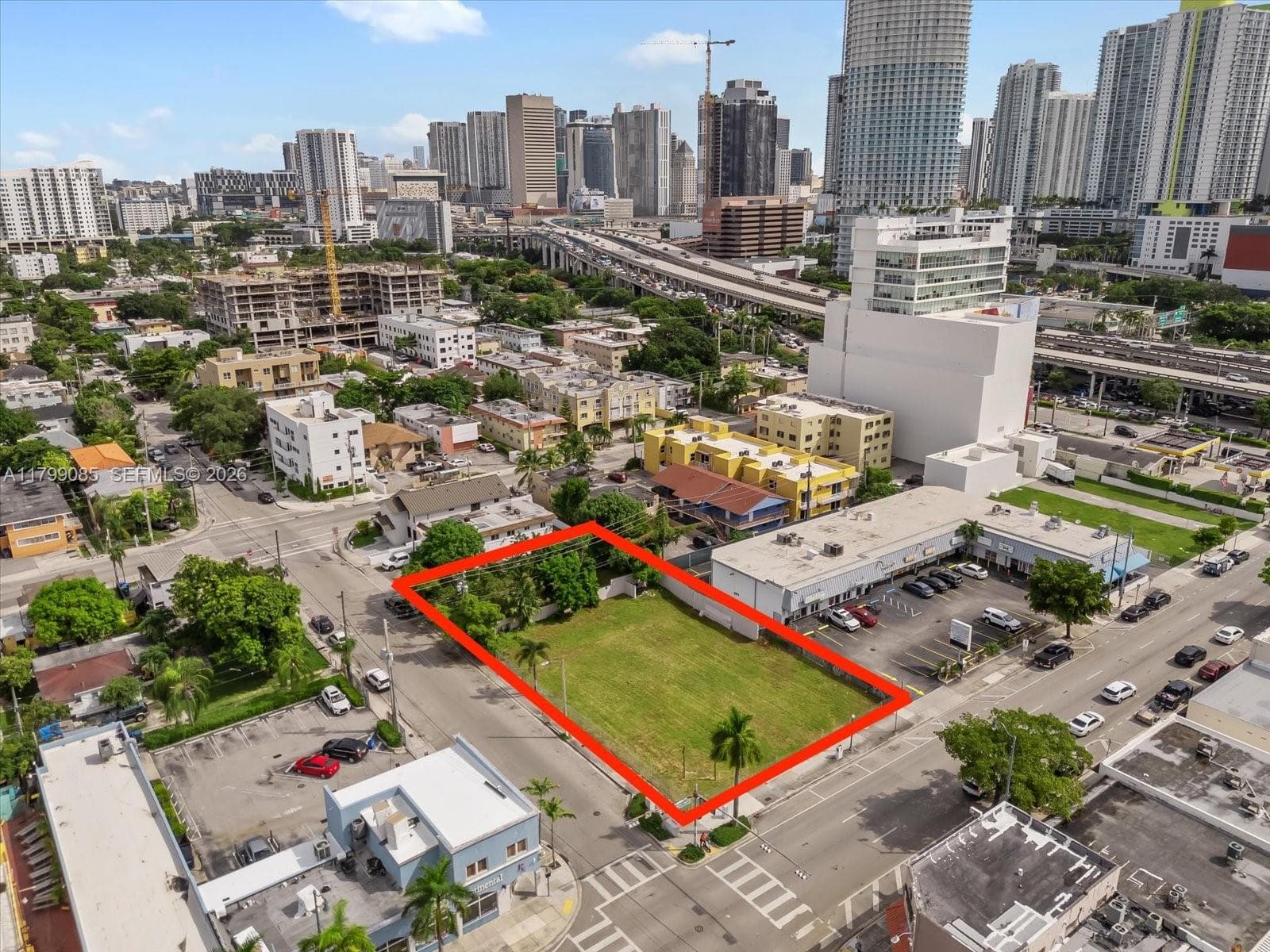471 & 719 SW 8th St & 5th Av, Miami FL 33130 — 8