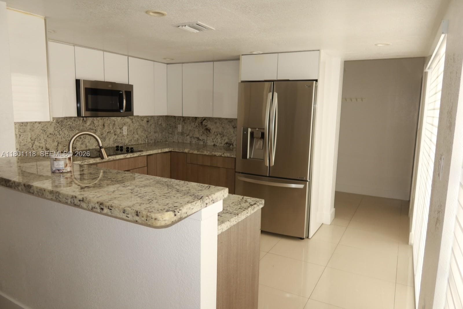 8098 NW 99th Ter, Hialeah Gardens FL 33016 — 16