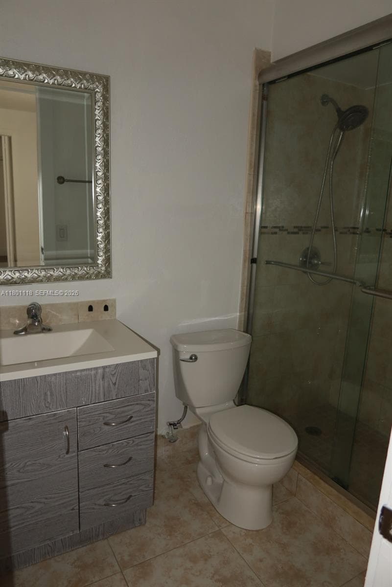 8098 NW 99th Ter, Hialeah Gardens FL 33016 — 35