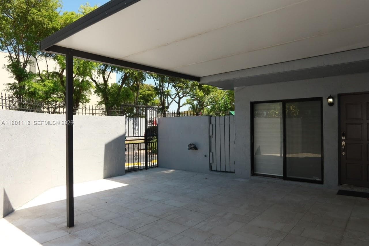 8098 NW 99th Ter, Hialeah Gardens FL 33016 — 4