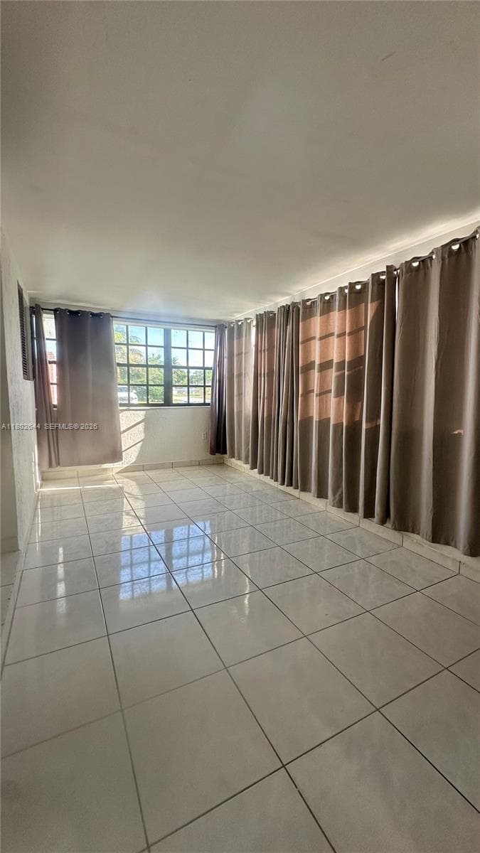 18201 NW 5th Ave, Miami Gardens FL 33169 — 2