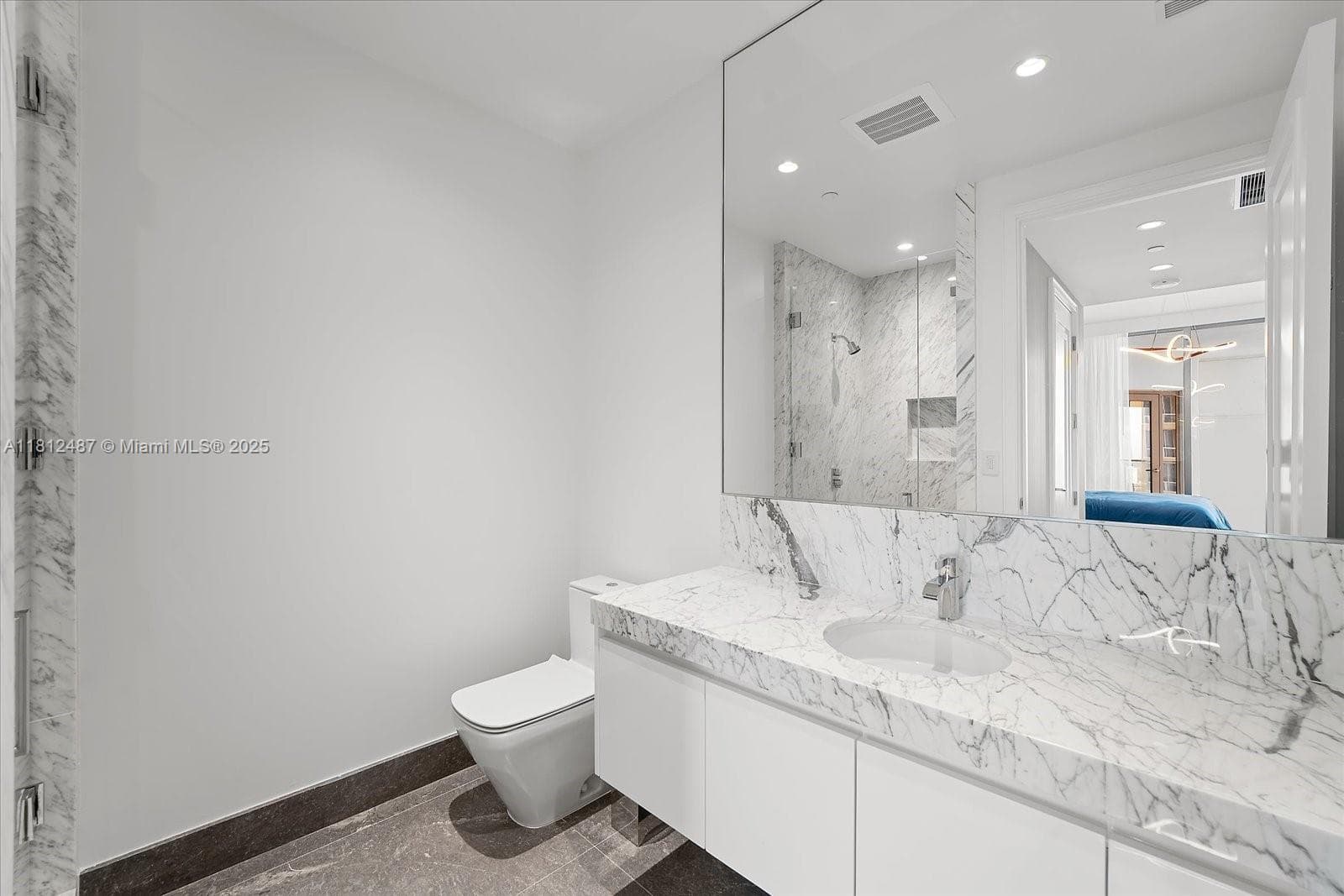 17901 Collins Ave # 3004, Sunny Isles Beach FL 33160 — 33