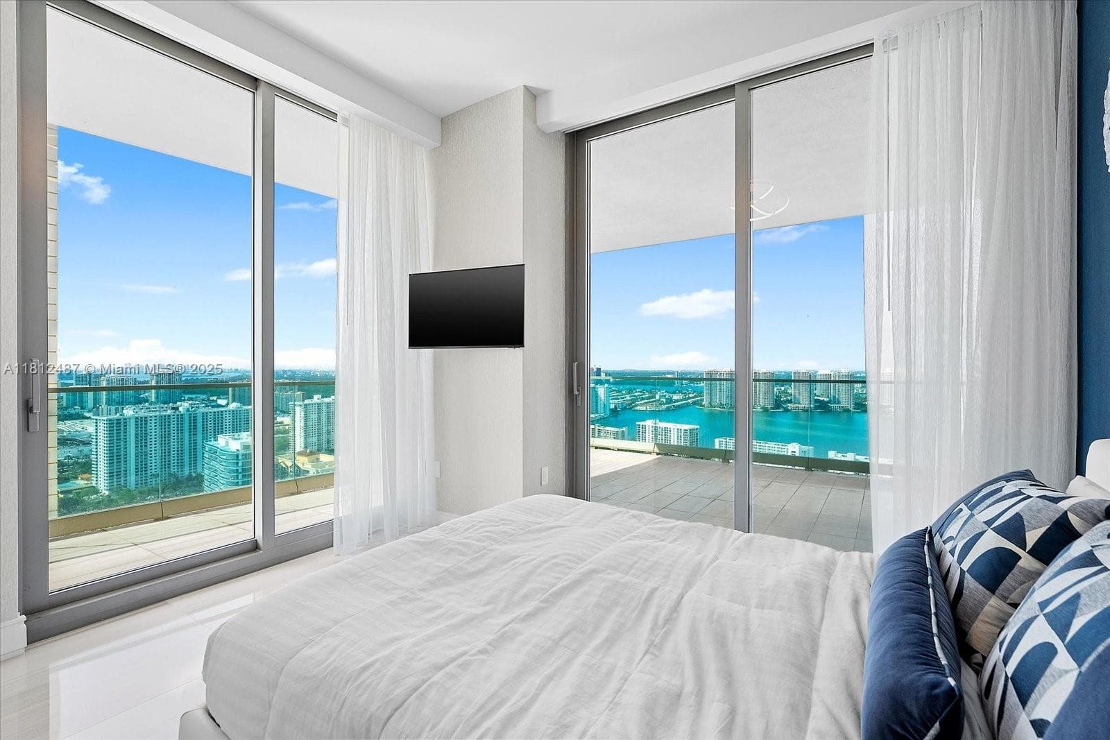 17901 Collins Ave # 3004, Sunny Isles Beach FL 33160 — 35