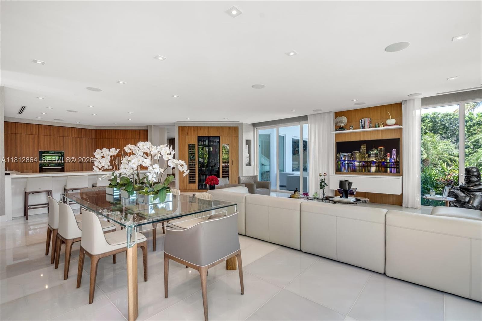420 Island Dr, Key Biscayne FL 33149 — 23