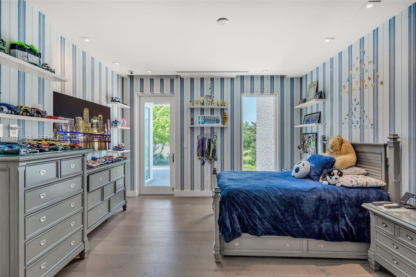 420 Island Dr, Key Biscayne FL 33149 — 42