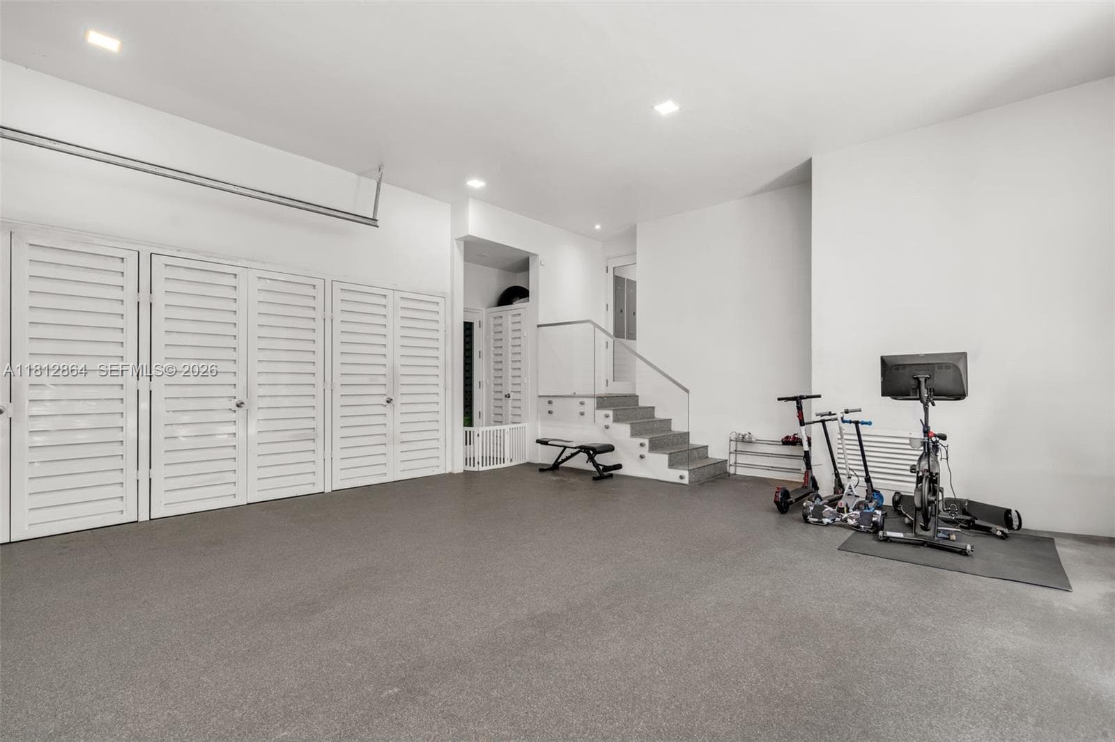 420 Island Dr, Key Biscayne FL 33149 — 47