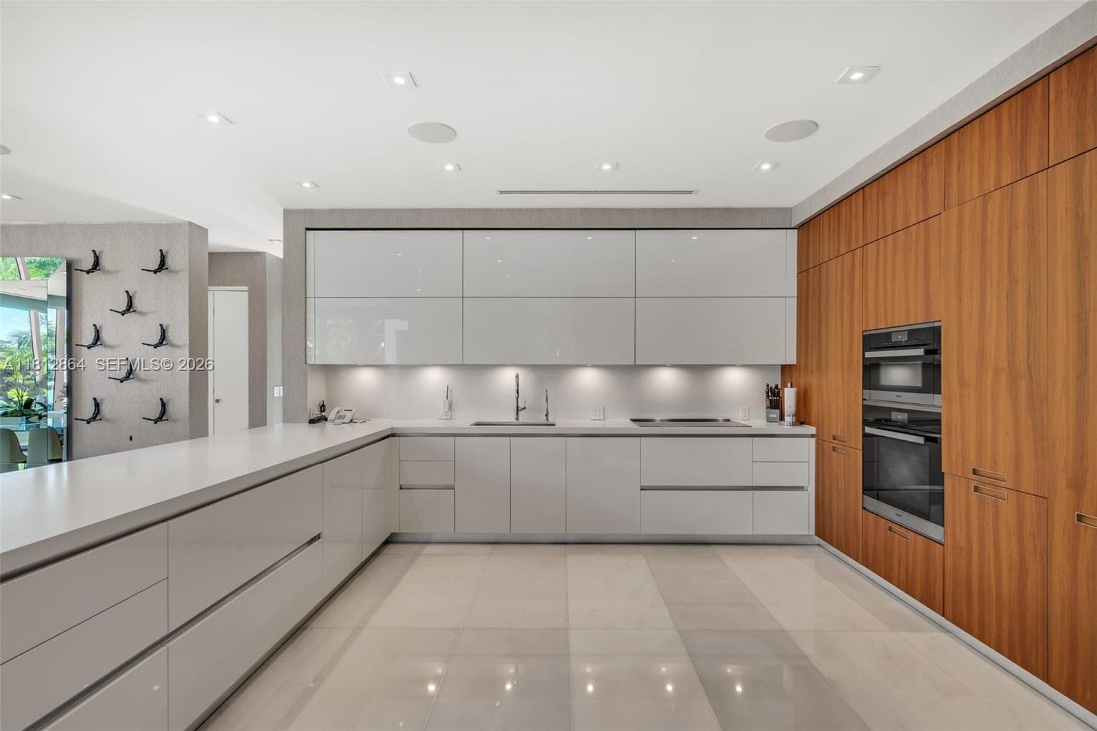 420 Island Dr, Key Biscayne FL 33149 — 16