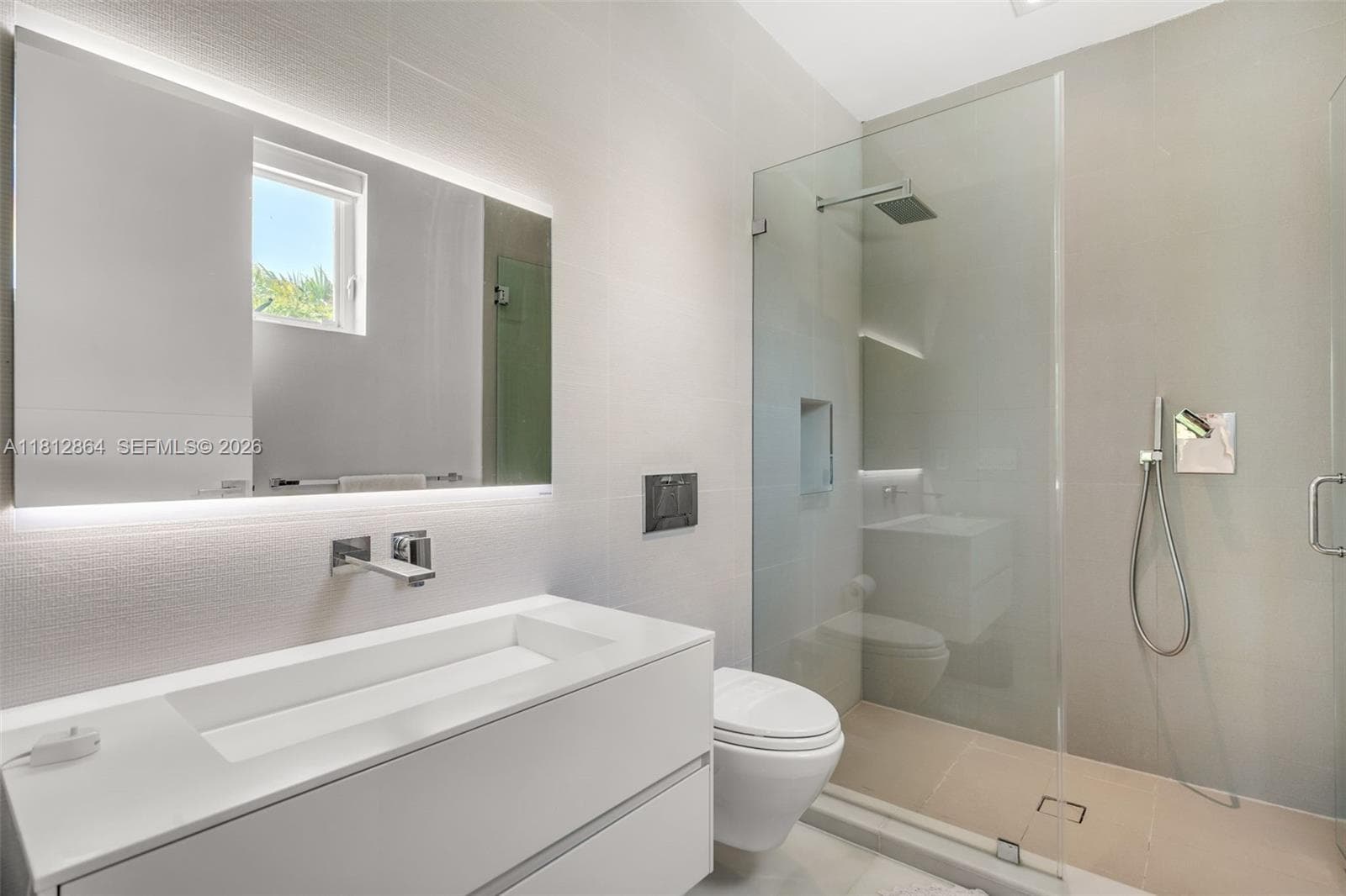 420 Island Dr, Key Biscayne FL 33149 — 45