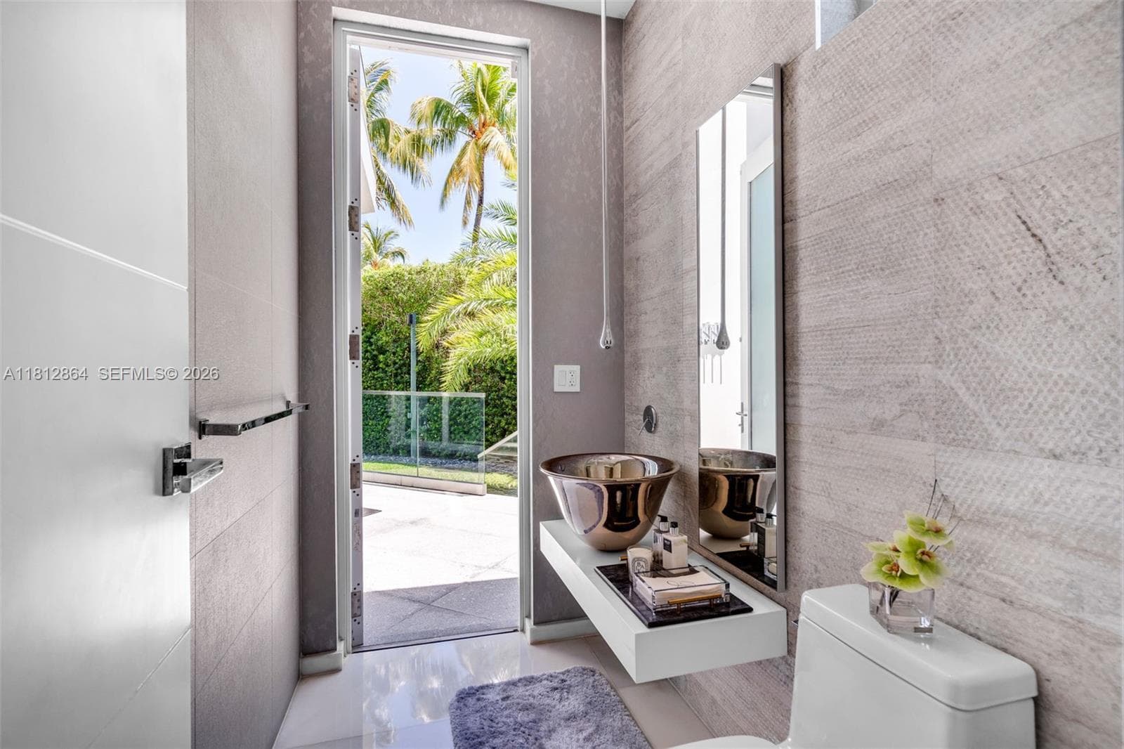 420 Island Dr, Key Biscayne FL 33149 — 51