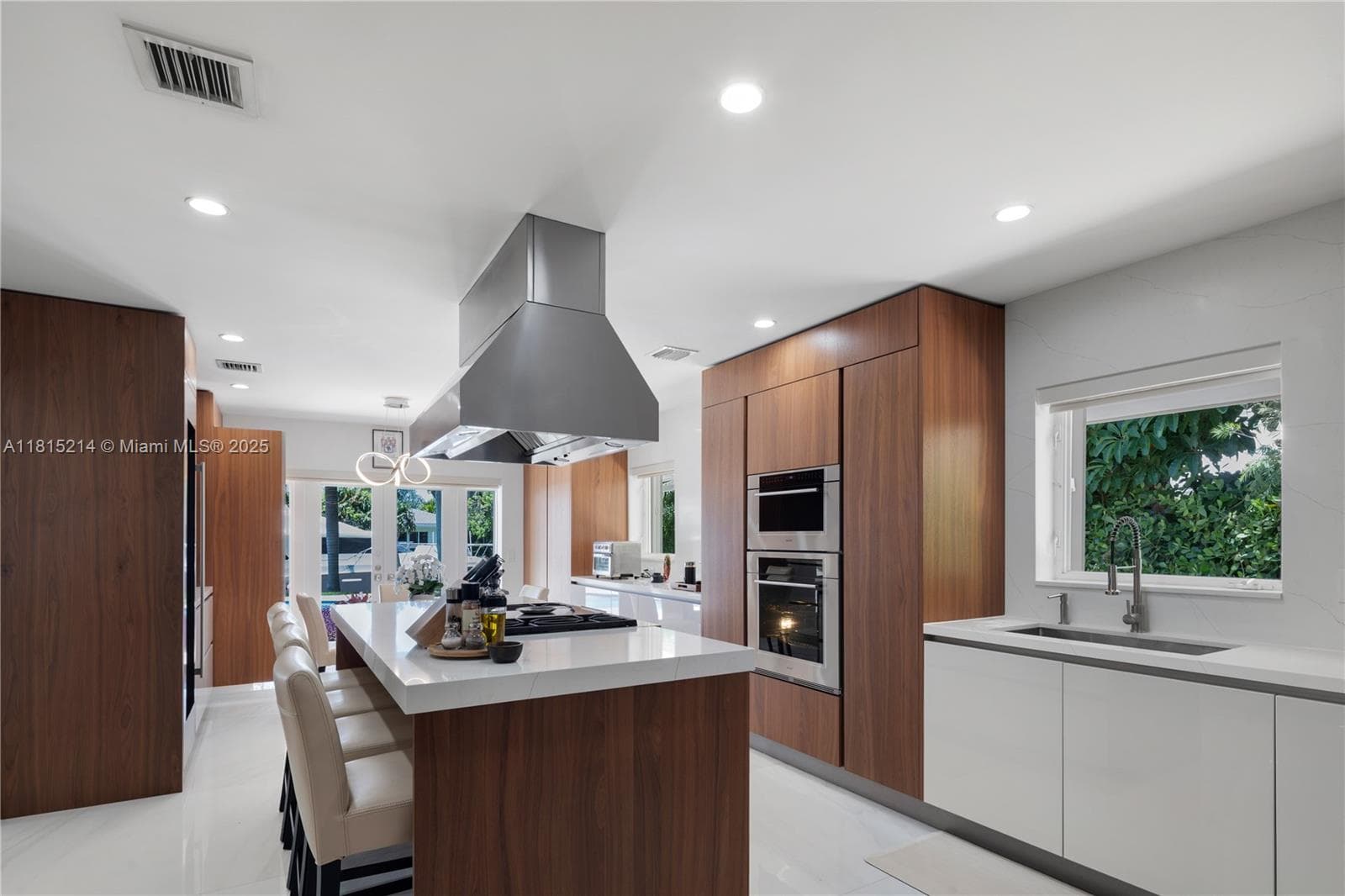 435 Marquesa Dr, Coral Gables FL 33156 — 12