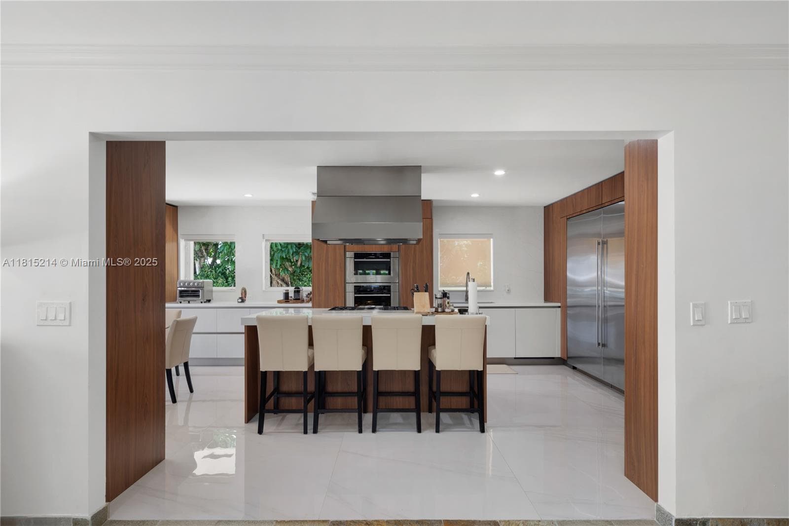 435 Marquesa Dr, Coral Gables FL 33156 — 11