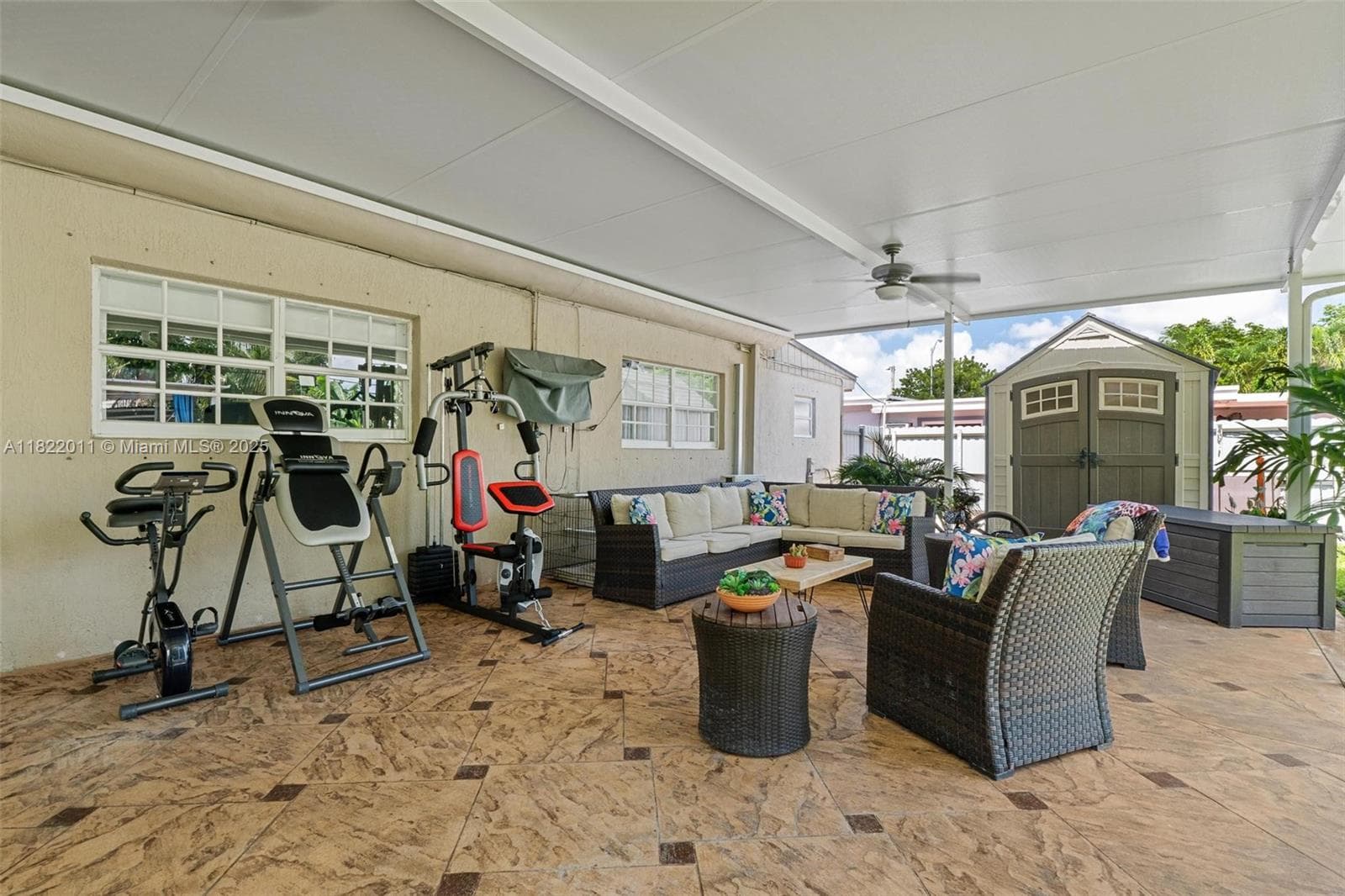 230 W 47th St, Hialeah FL 33012 — 49
