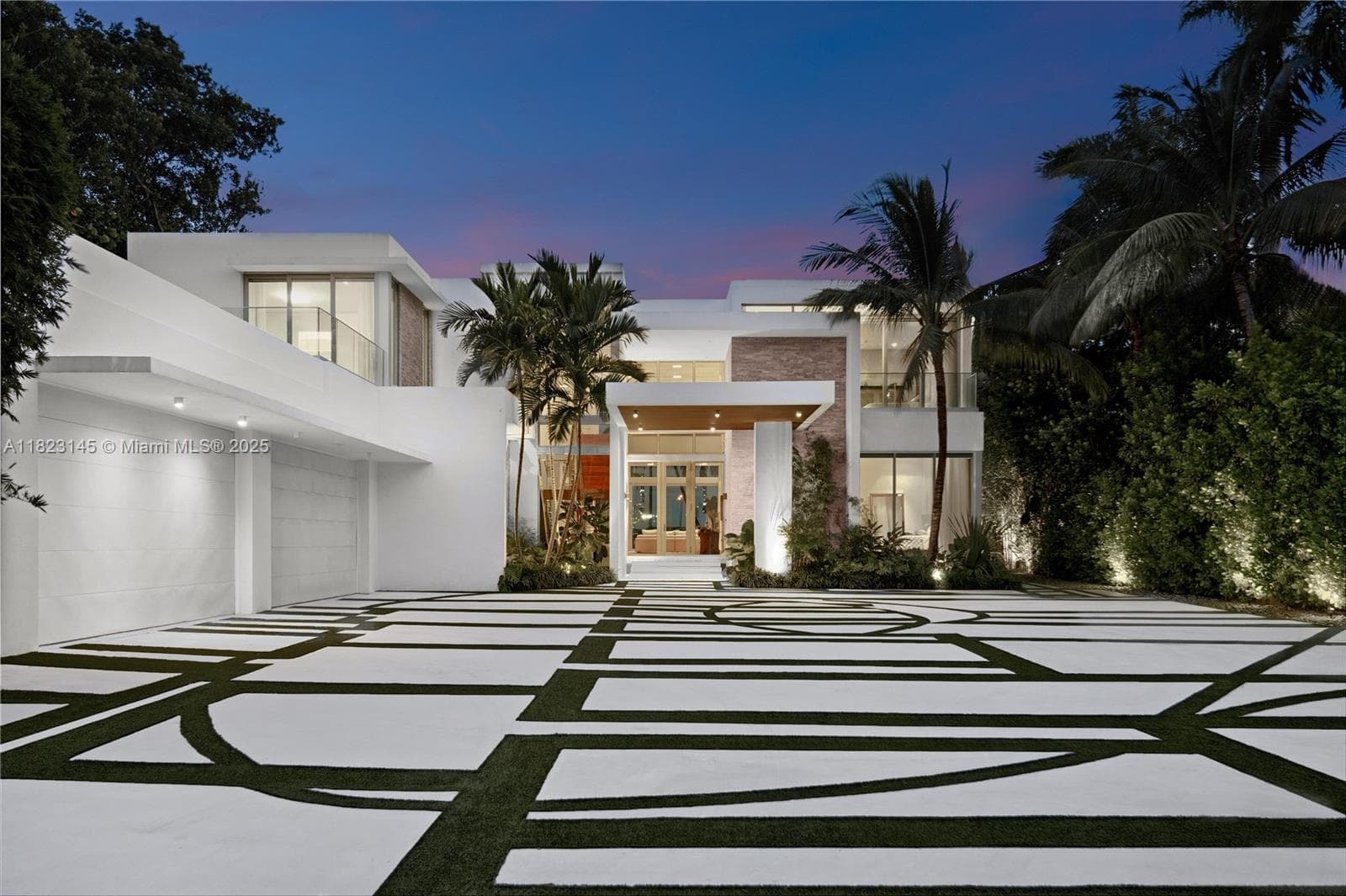 30 Palm Ave, Miami Beach FL 33139 — 2