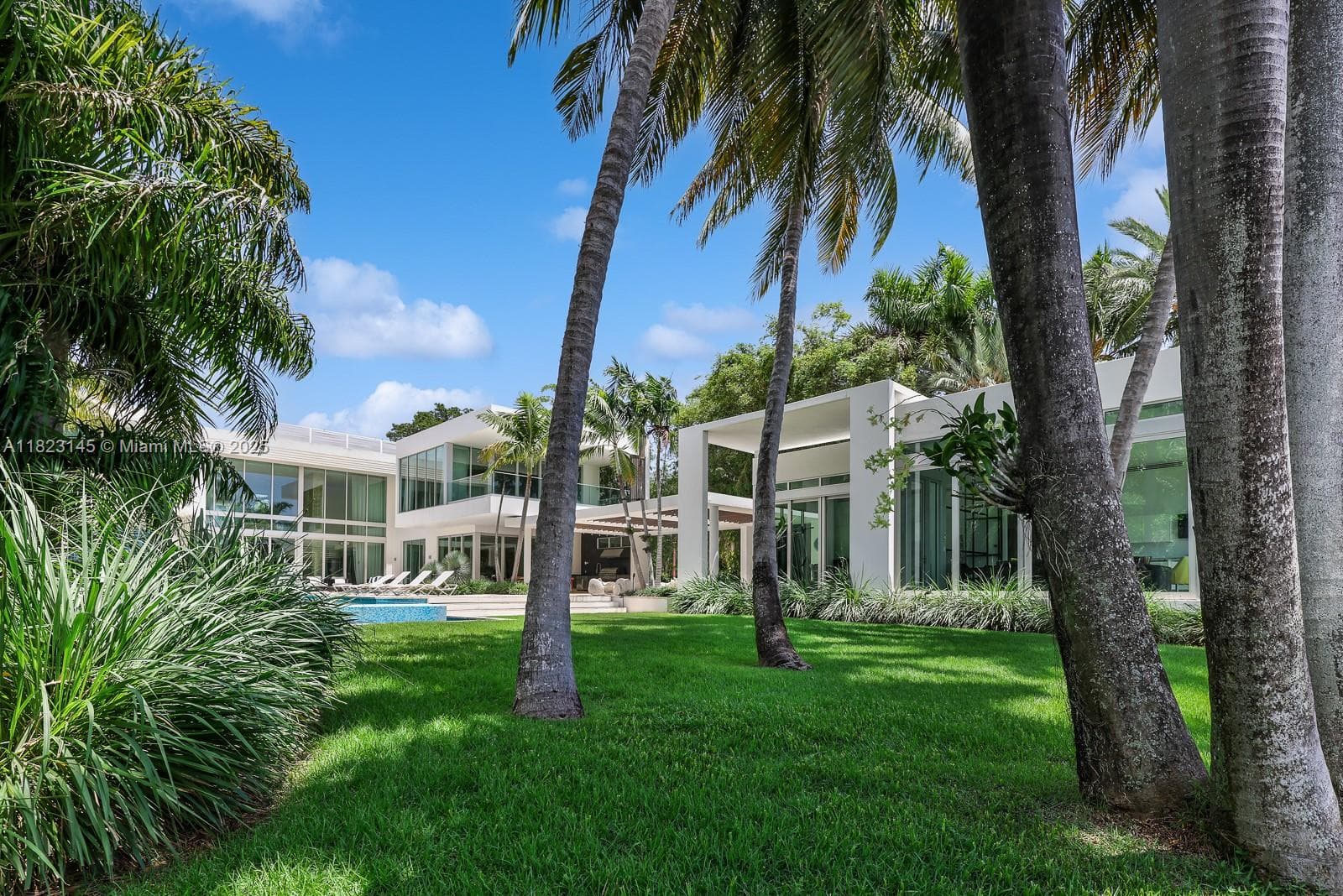 30 Palm Ave, Miami Beach FL 33139 — 66