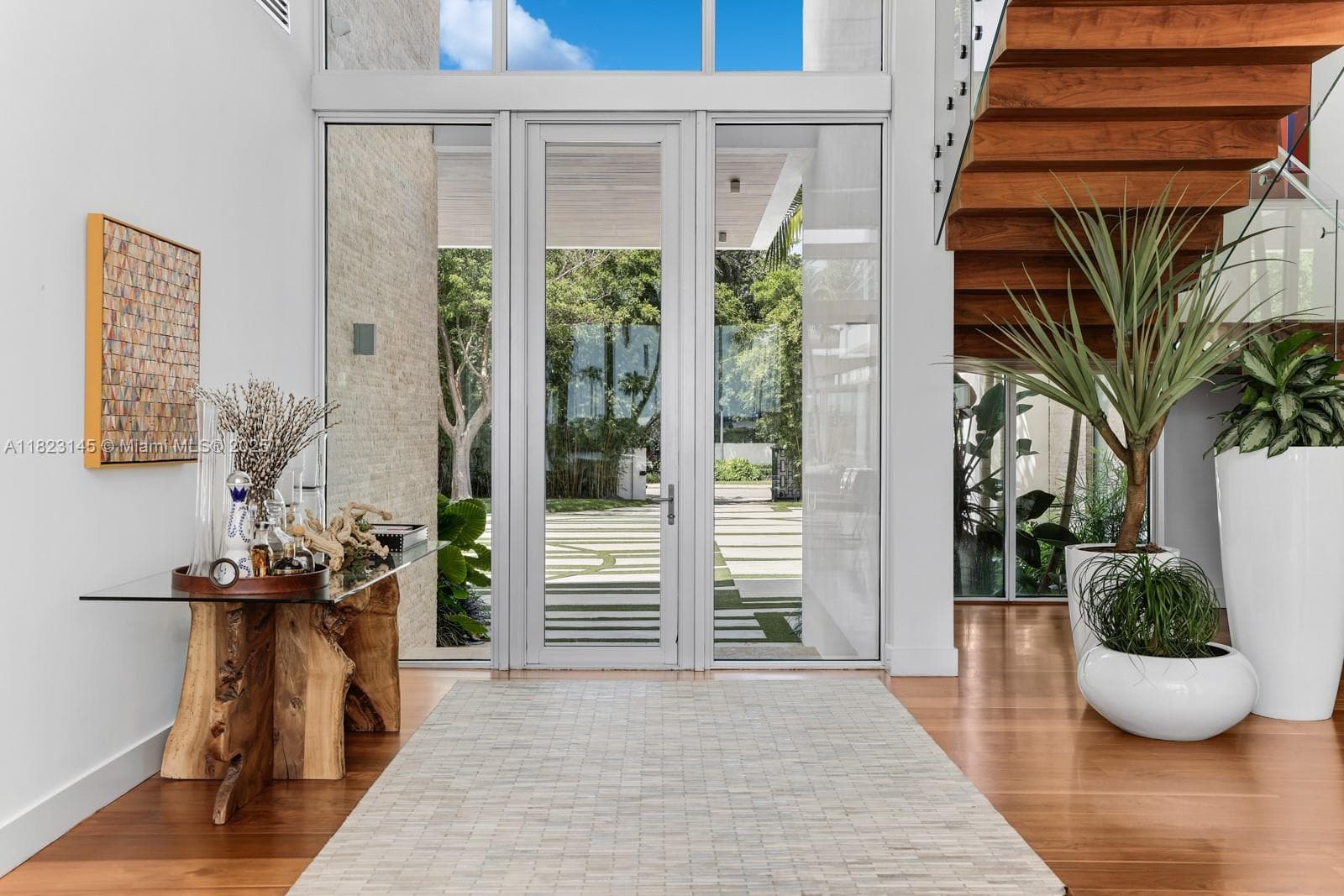 30 Palm Ave, Miami Beach FL 33139 — 24