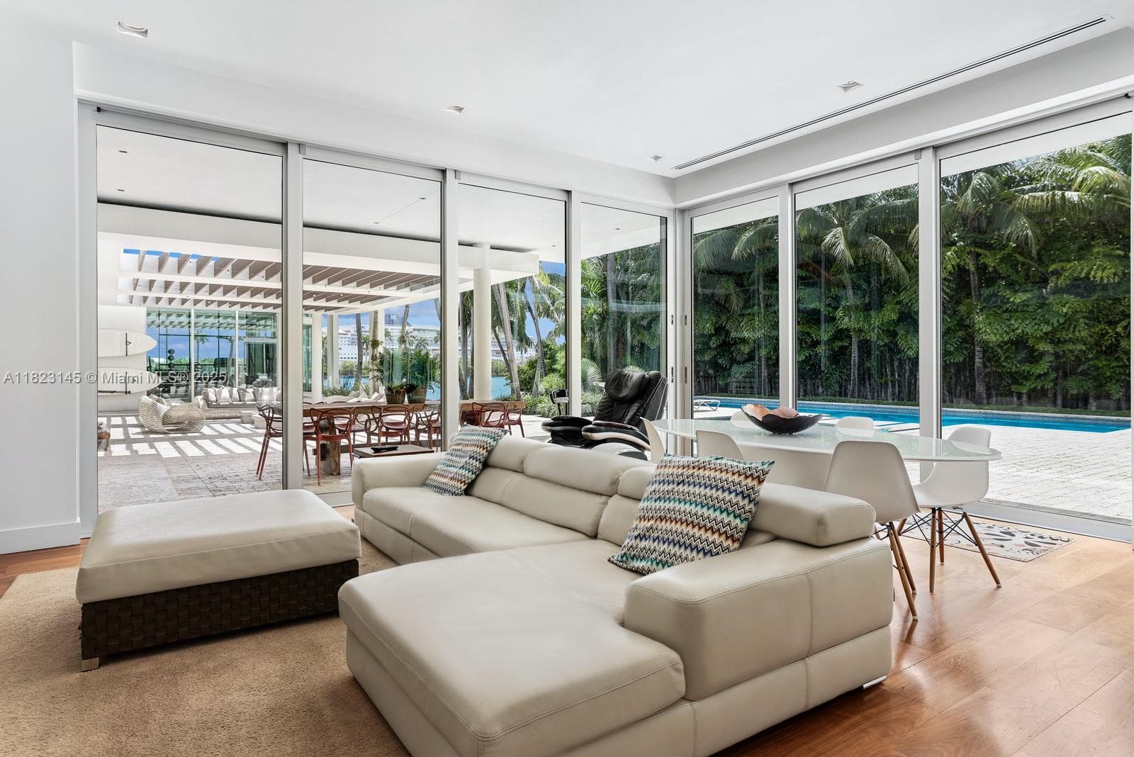 30 Palm Ave, Miami Beach FL 33139 — 34