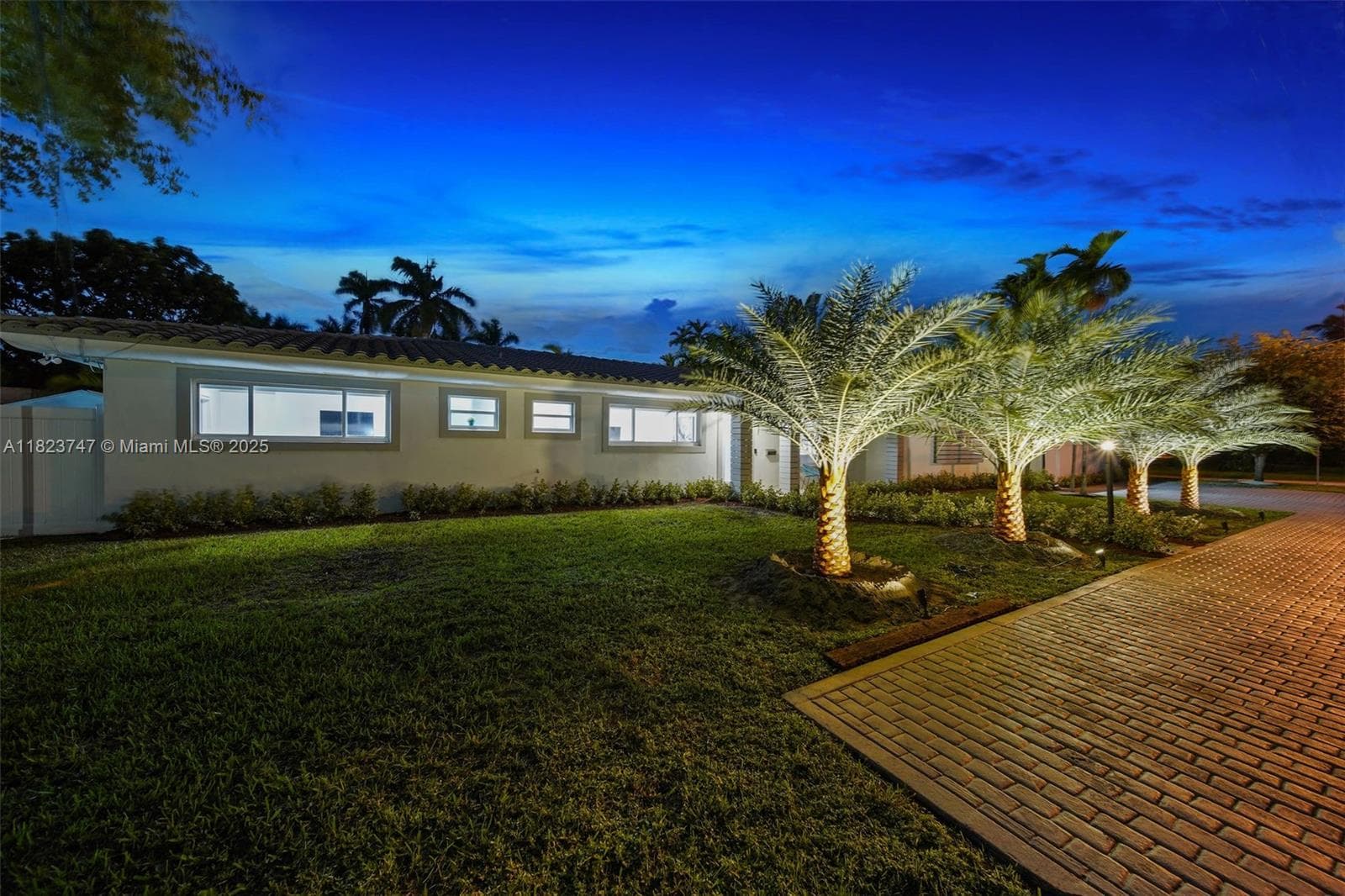 11530 NE 7th Ave, Biscayne Park FL 33161 — 50