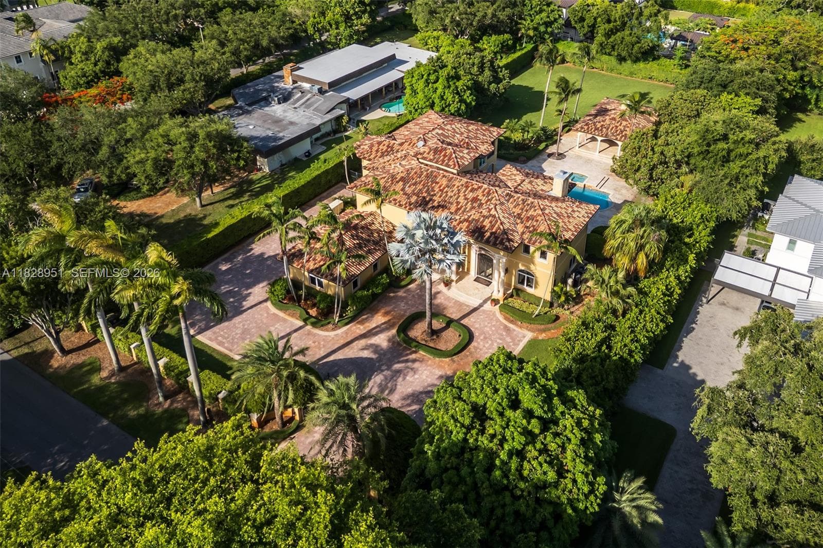 10851 SW 63rd Ave, Pinecrest FL 33156 — 10