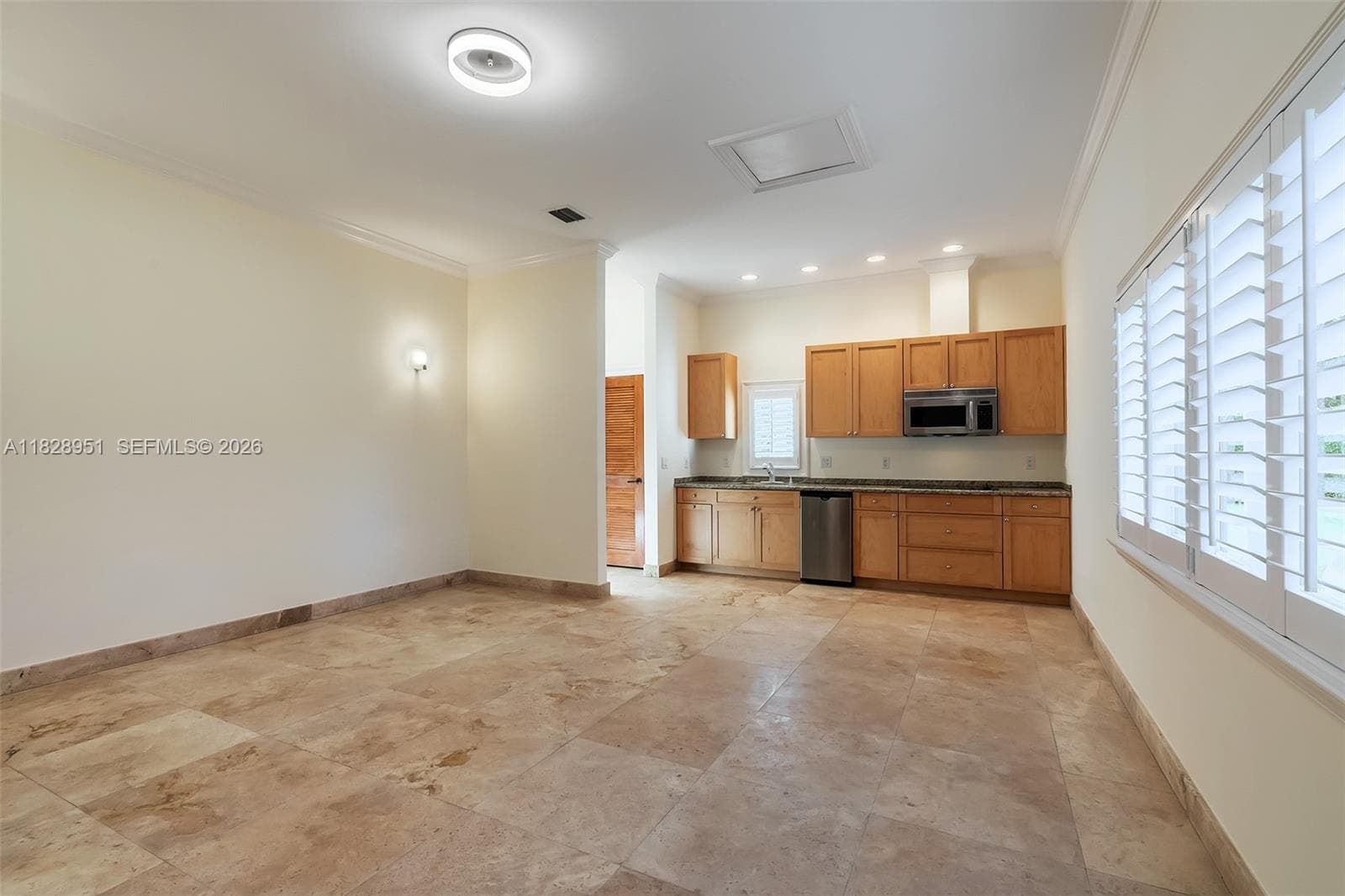 10851 SW 63rd Ave, Pinecrest FL 33156 — 41
