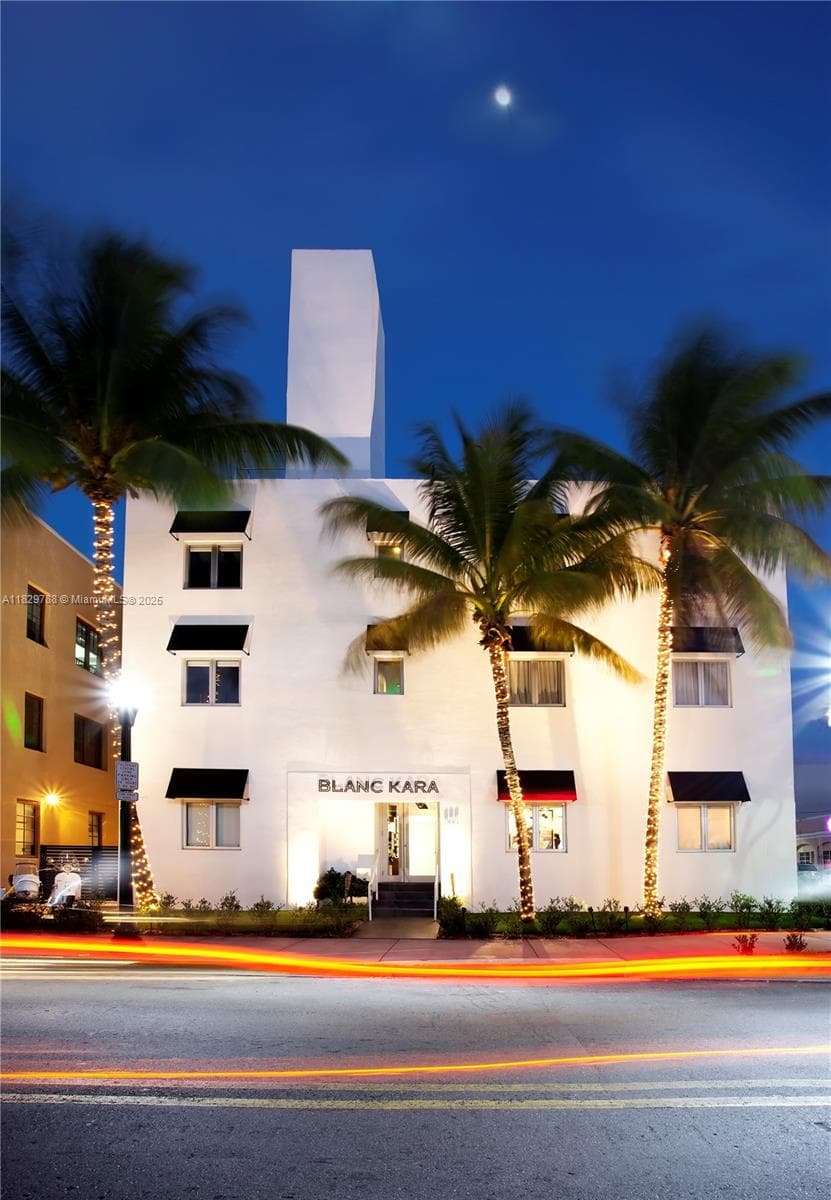 205 Collins Ave, Miami Beach FL 33139 — 13