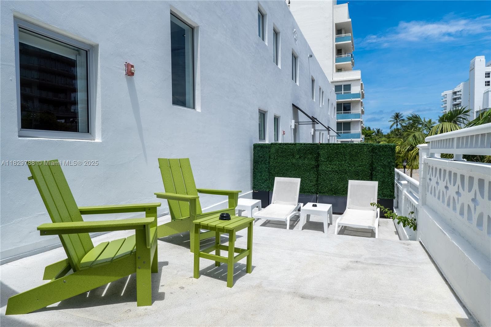 205 Collins Ave, Miami Beach FL 33139 — 39