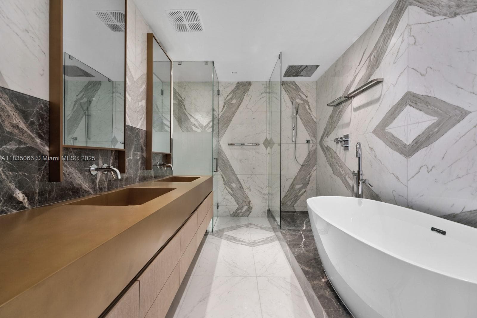 18555 Collins Ave # 2701, Sunny Isles Beach FL 33160 — 16