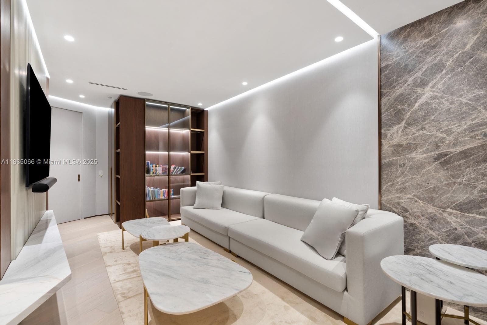 18555 Collins Ave # 2701, Sunny Isles Beach FL 33160 — 24