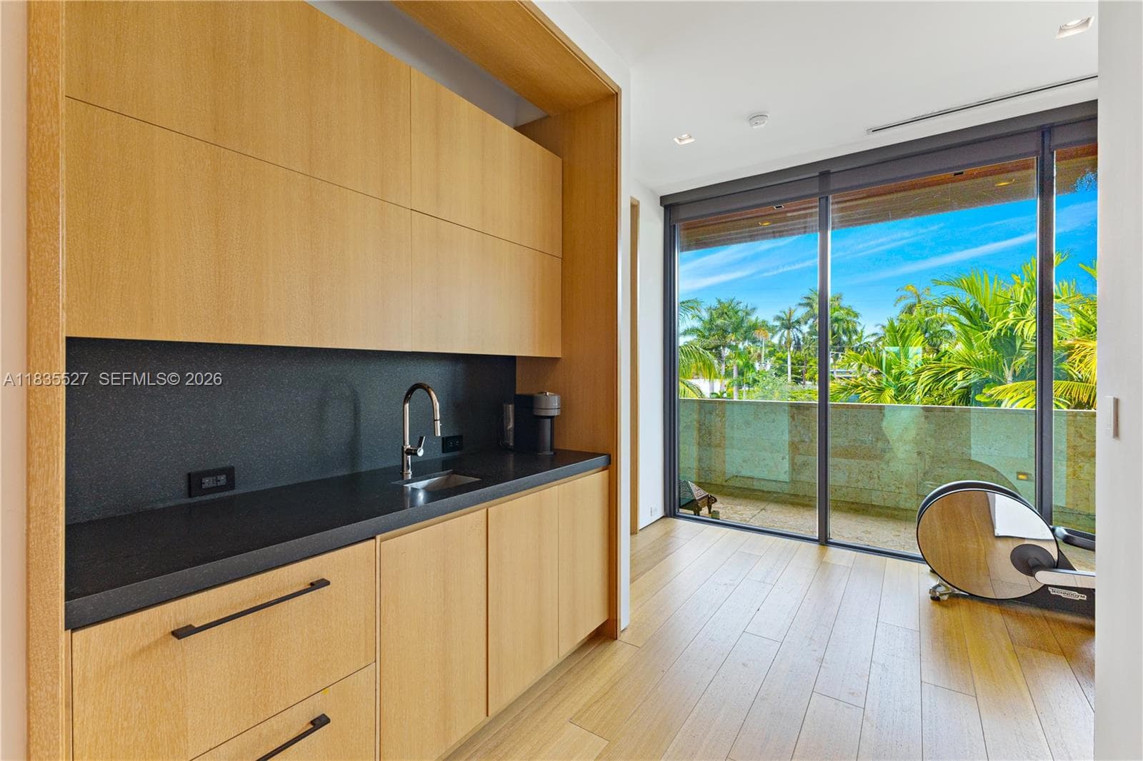 126 W San Marino Dr, Miami Beach FL 33139 — 56