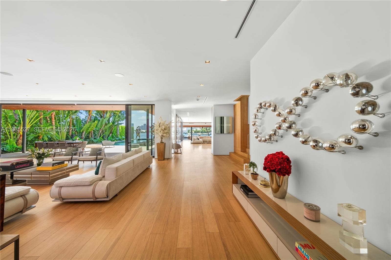 126 W San Marino Dr, Miami Beach FL 33139 — 18