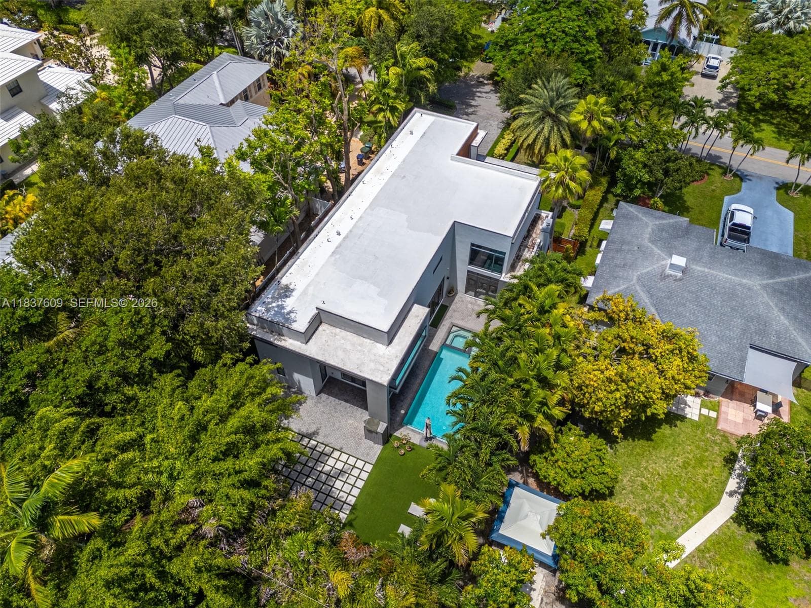 7621 SW 59th Ct, South Miami FL 33143 — 56