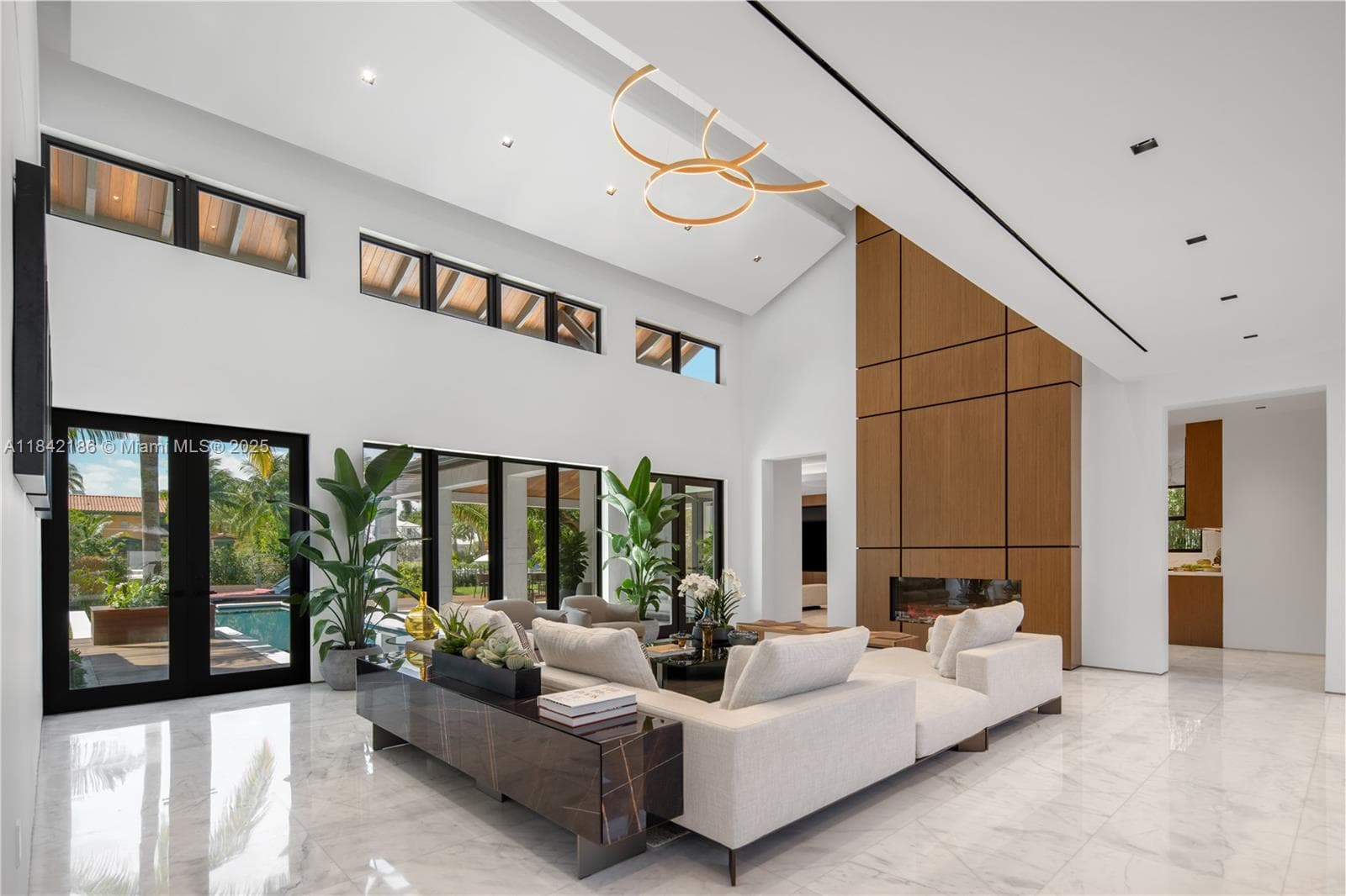 4241 Palm Ln, Miami FL 33137 — 27
