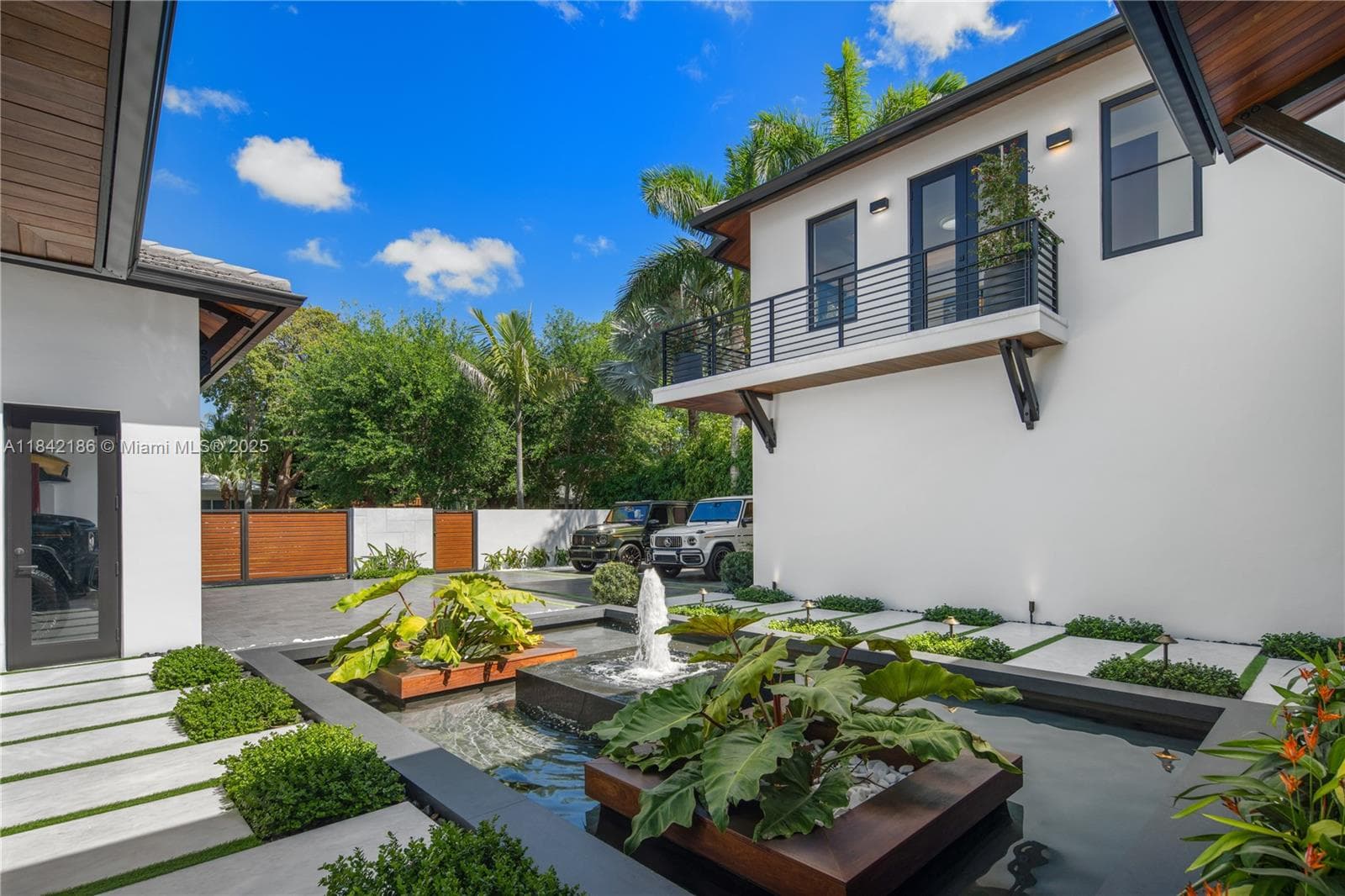 4241 Palm Ln, Miami FL 33137 — 22
