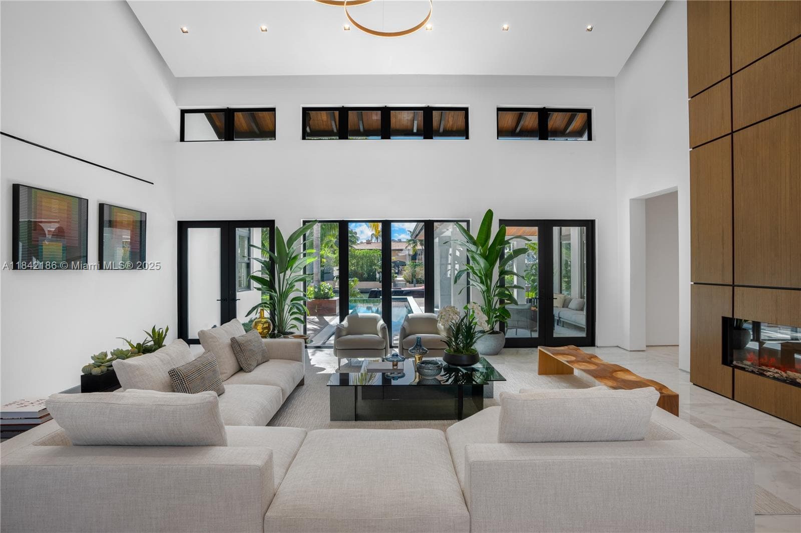 4241 Palm Ln, Miami FL 33137 — 28