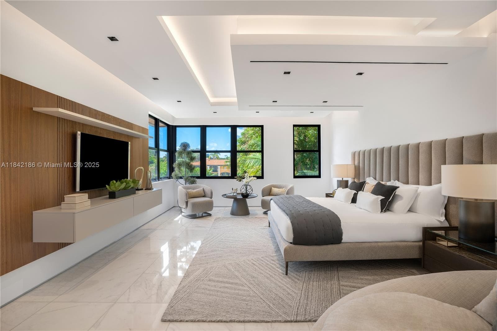 4241 Palm Ln, Miami FL 33137 — 49