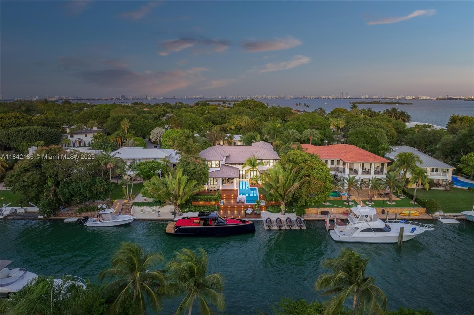 4241 Palm Ln, Miami FL 33137 — 97