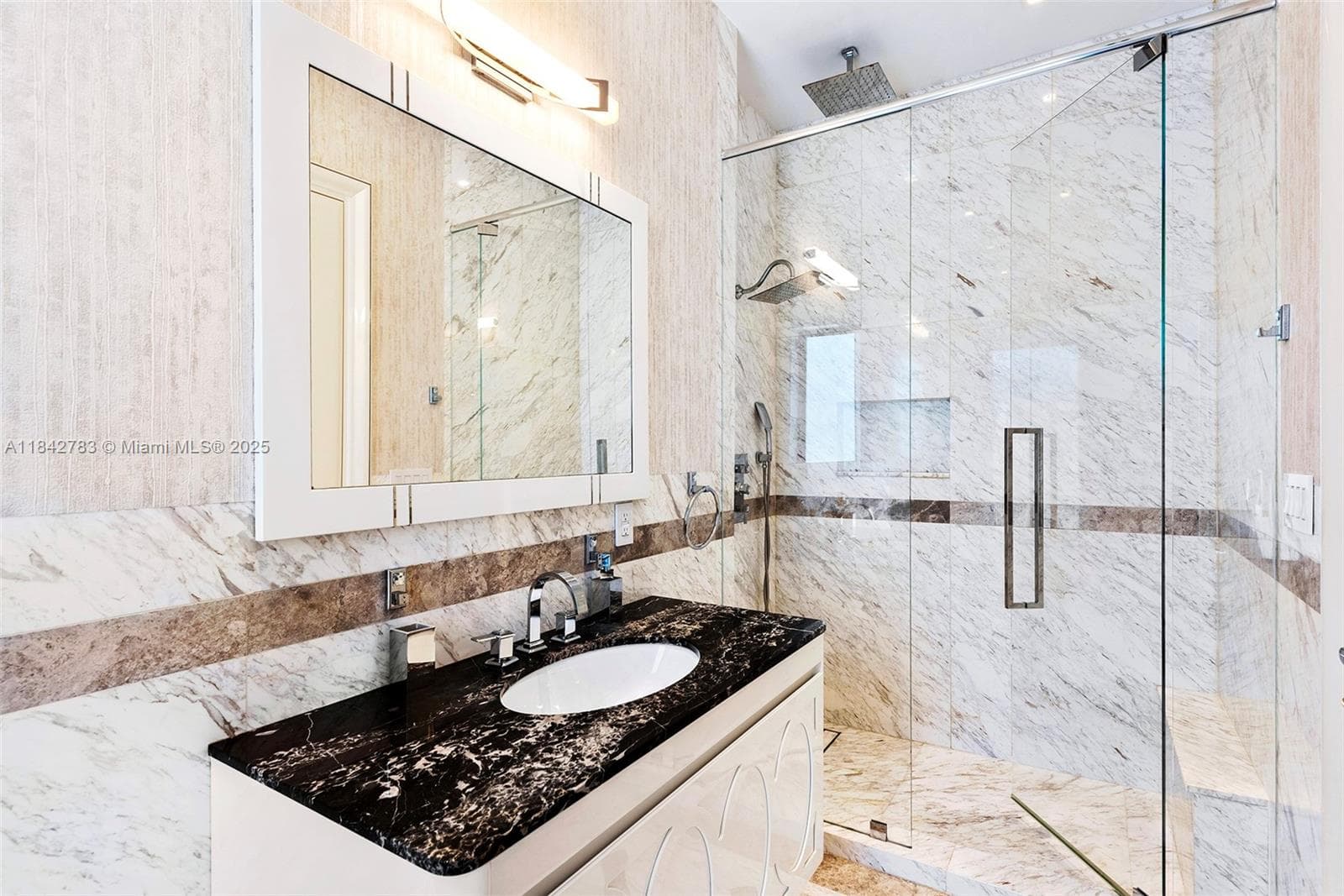 498 N Parkway Pkwy, Golden Beach FL 33160 — 68