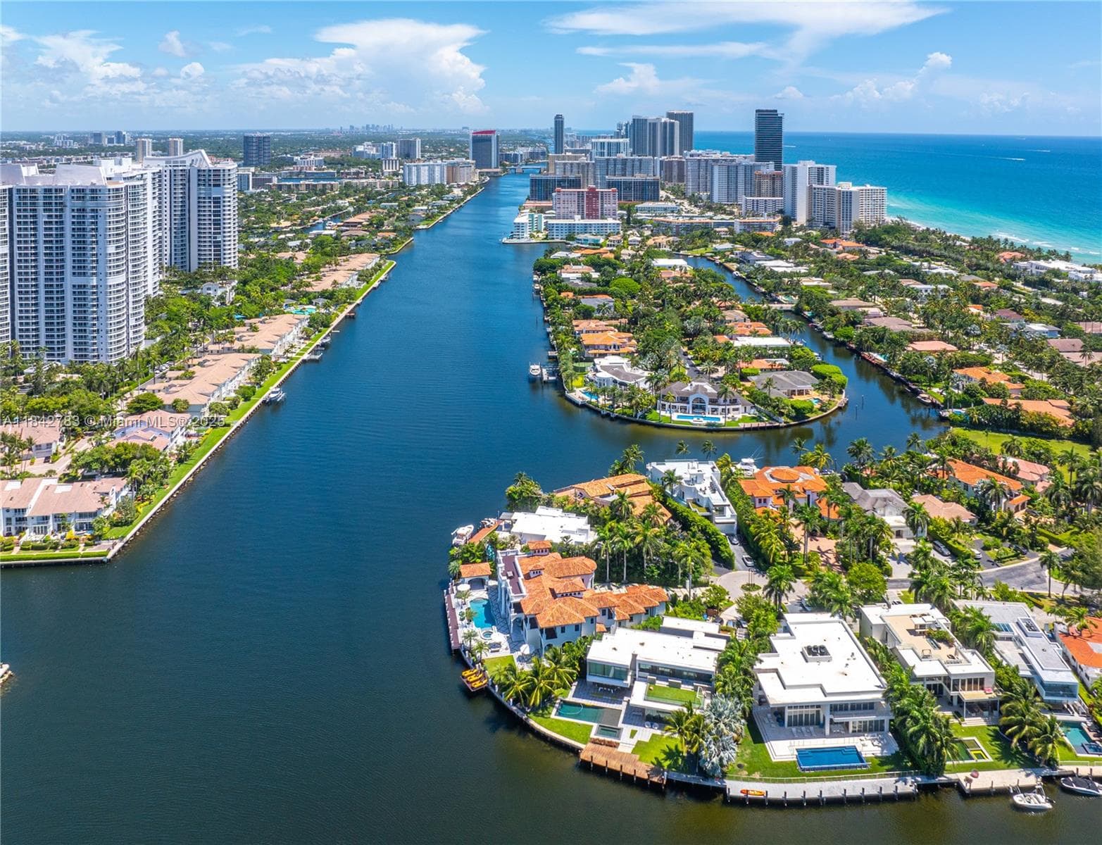 498 N Parkway Pkwy, Golden Beach FL 33160 — 4