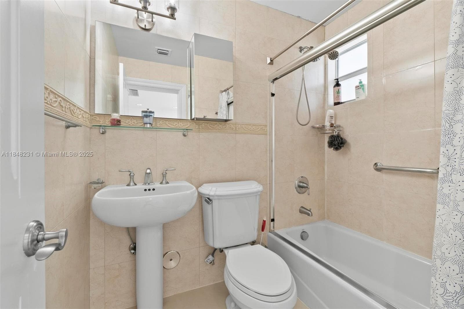 5045 SW 67th Ave, South Miami FL 33155 — 32