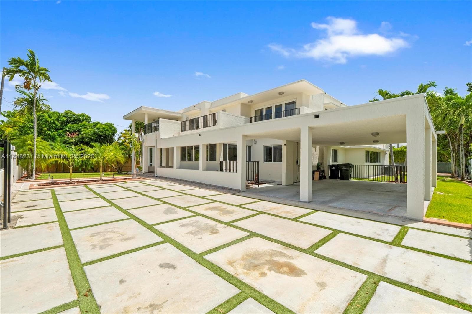 5045 SW 67th Ave, South Miami FL 33155 — 55